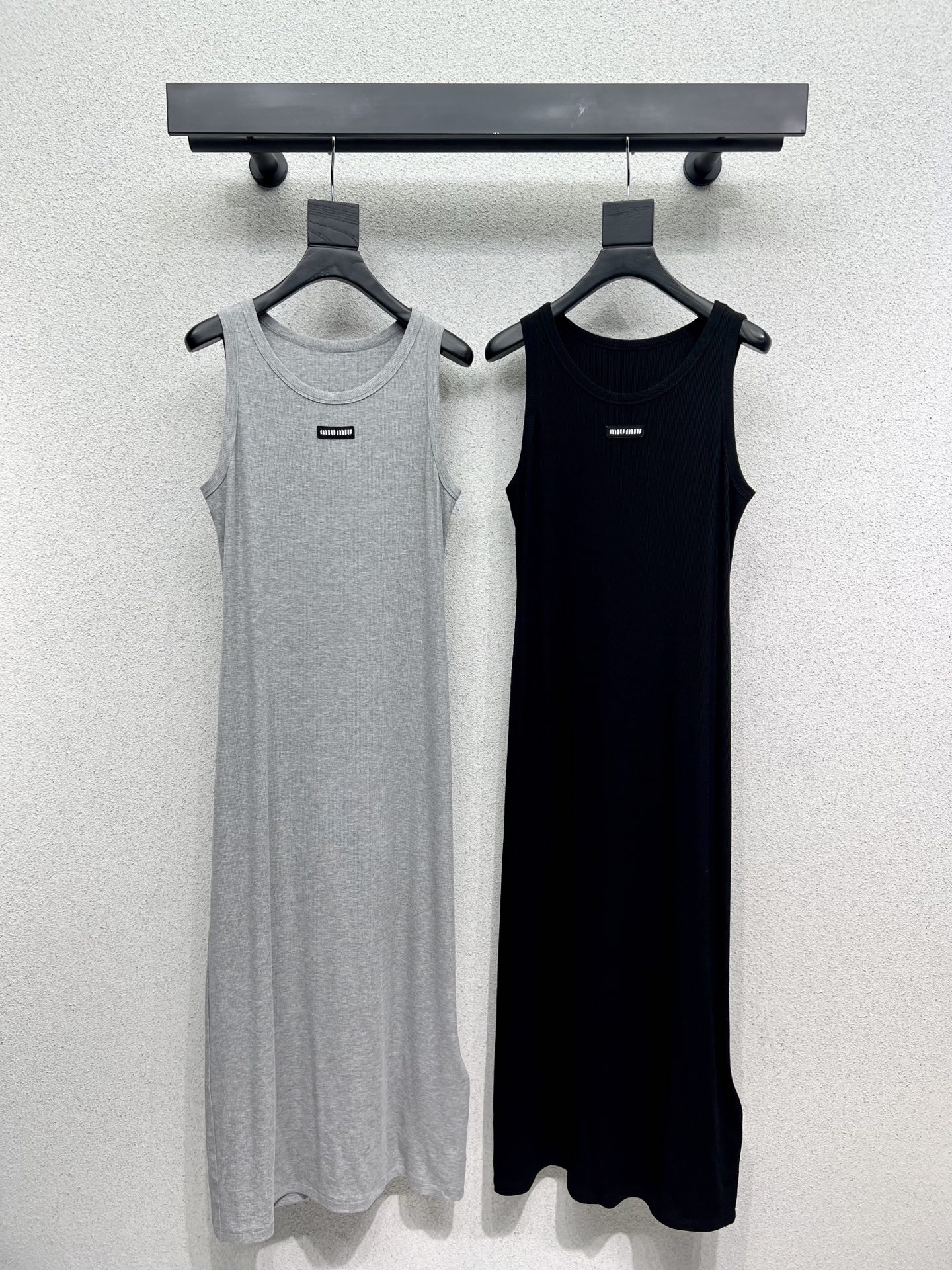 Miu Miu Sleeveless Long Dress High Elasticity, Soft Fabric, Logo Letter Design 1 i1744909747140 1727 0 0