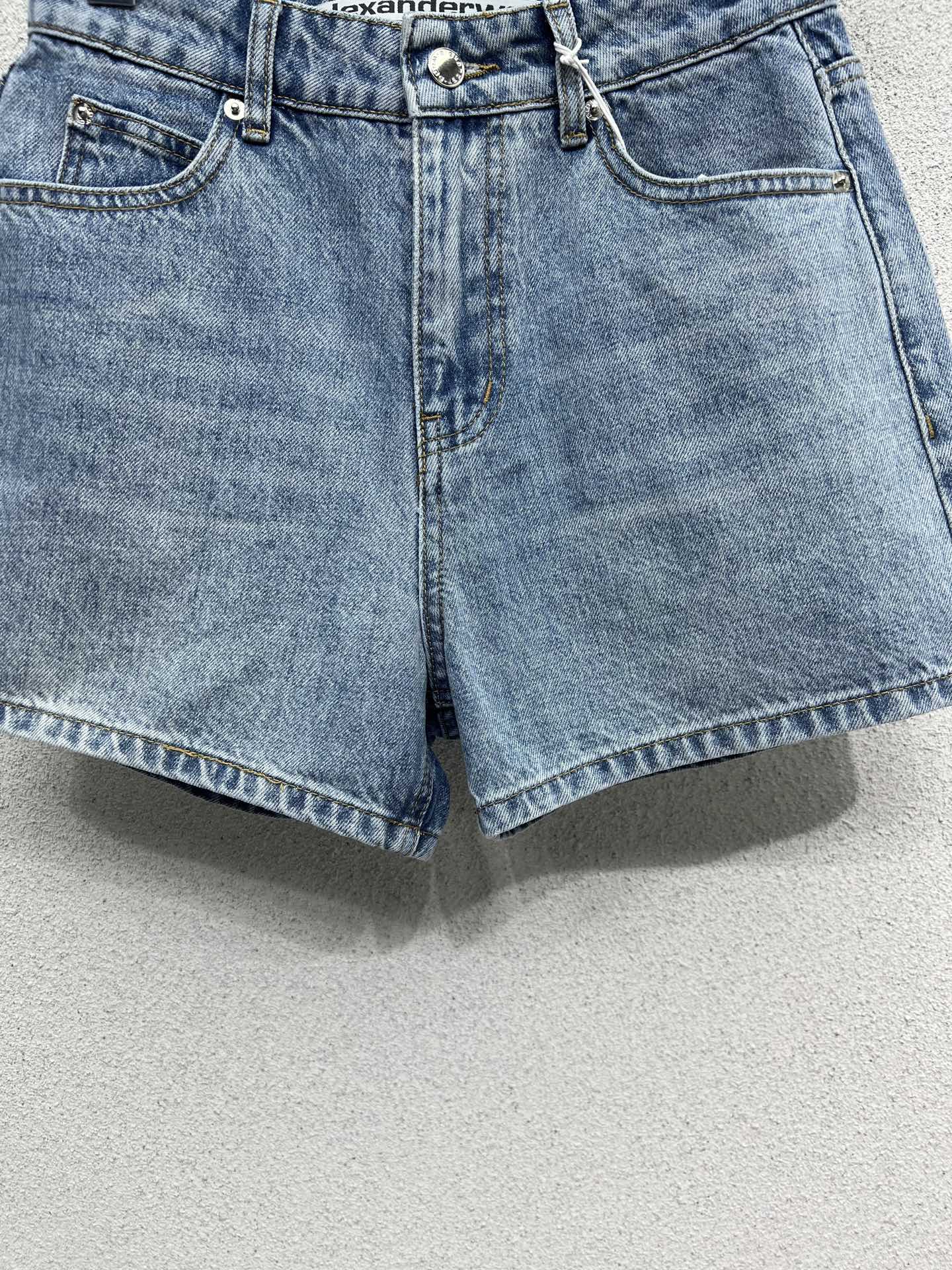 Women’s Summer Uniform: Accelerator Shorts, Calcium Paste, Classic Design, High Quality - 图片 3