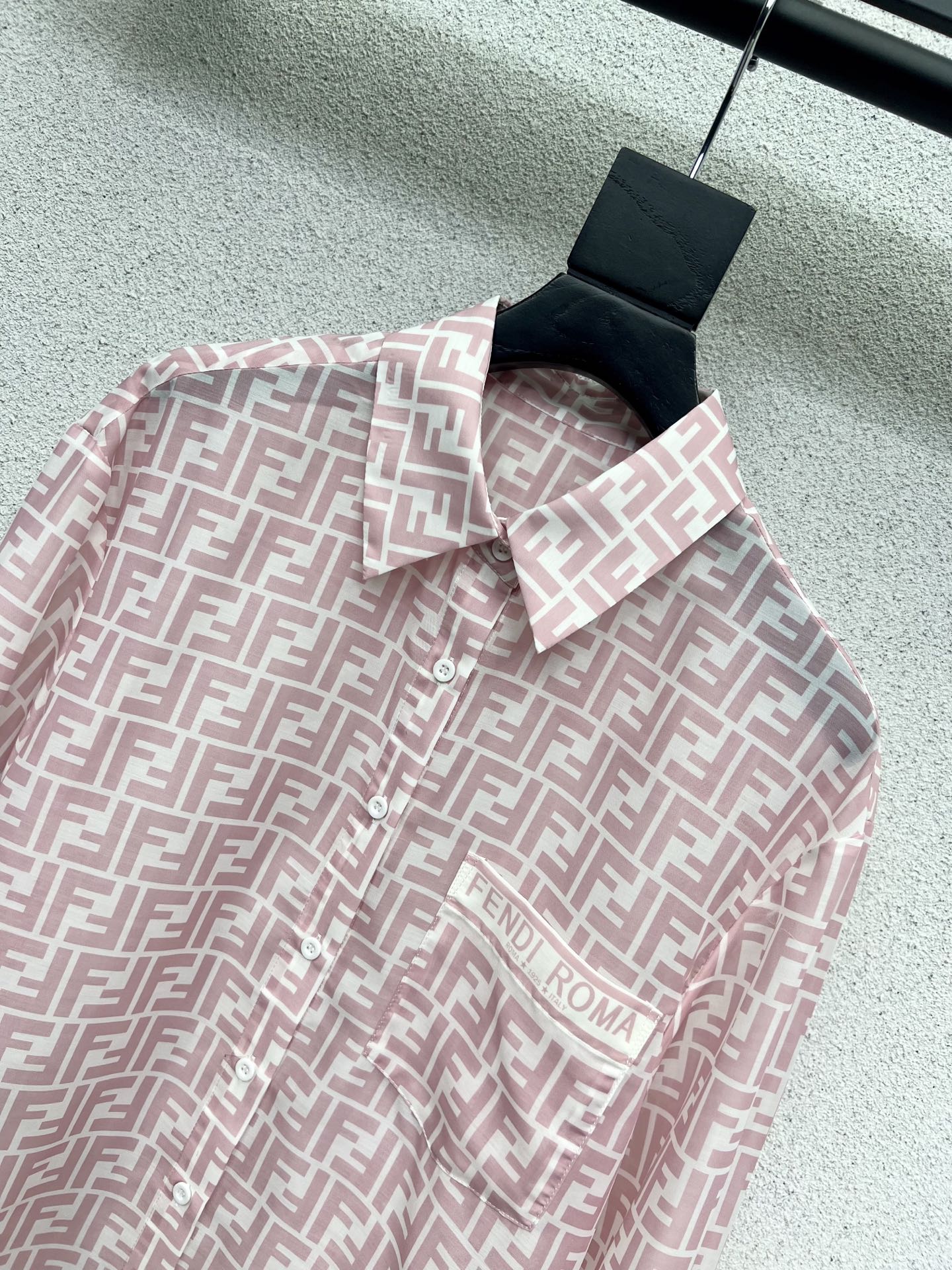 “Classic F.D.’s Old-Fashioned Shirt Plus Shorts Suit: High-Quality, Stylish, Easy to Wear” - 图片 3