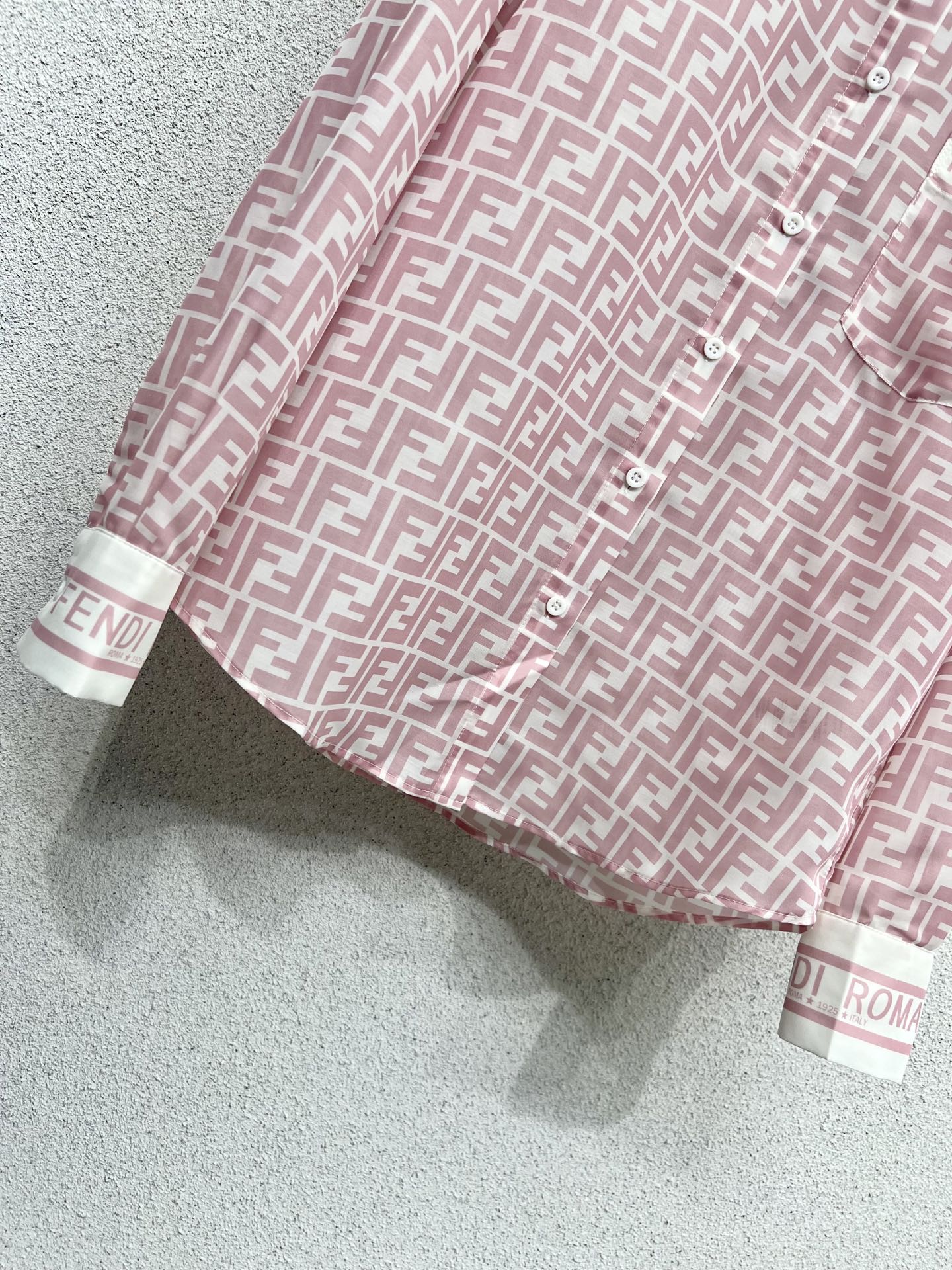 “Classic F.D.’s Old-Fashioned Shirt Plus Shorts Suit: High-Quality, Stylish, Easy to Wear” - 图片 4