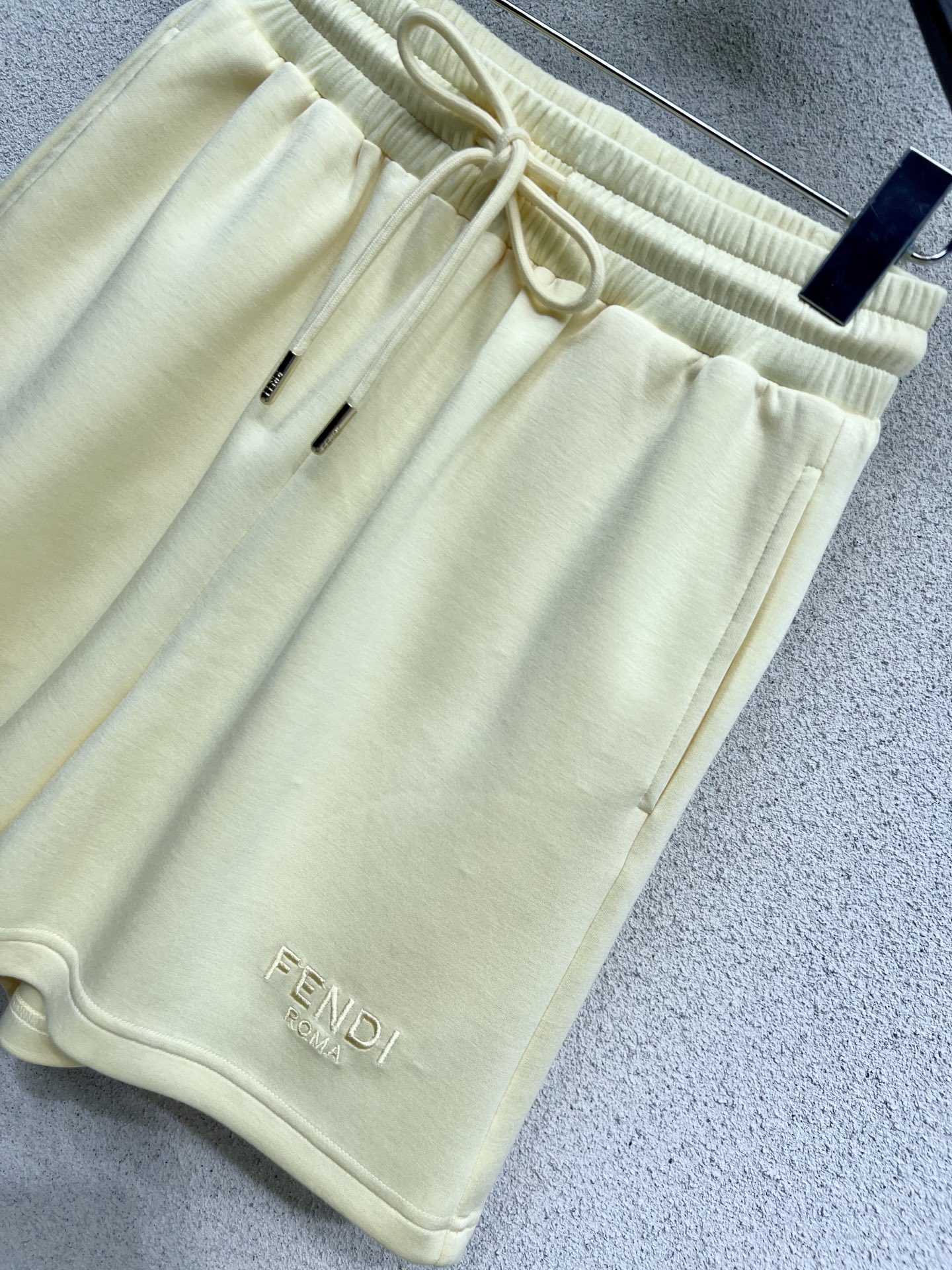Review of P690: Stylish, Low-Key, One-Size-Fits-All Face Masks with Giddy FDS - 图片 6