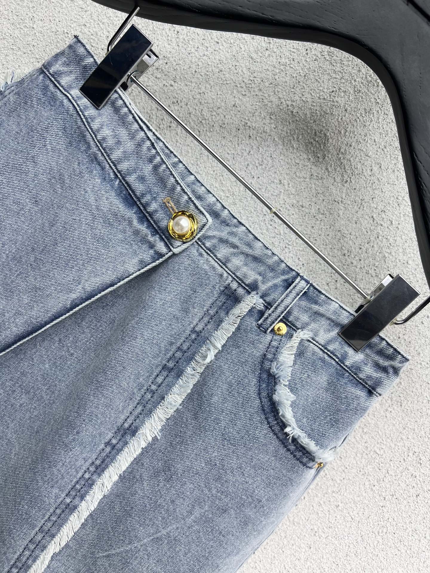 High-Quality Balman Half-Dress: Fashionable Street Style for Modern Women - 图片 4