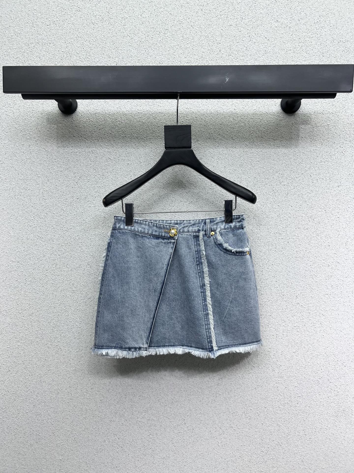 High-Quality Balman Half-Dress: Fashionable Street Style for Modern Women - 图片 1