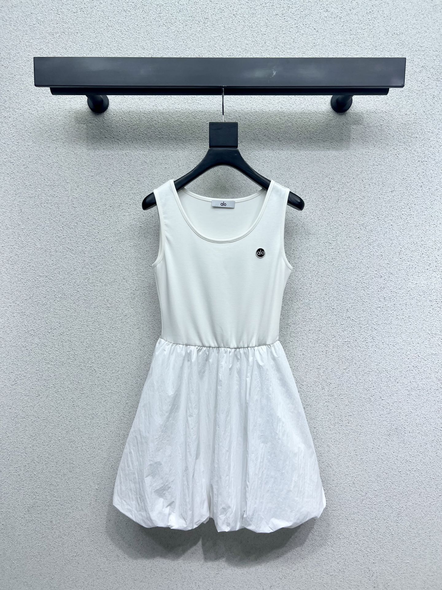 Versatile P529 Dress: Stylish, Functional, High-Quality, One-Size-Fits-All Female Outfit - 图片 2