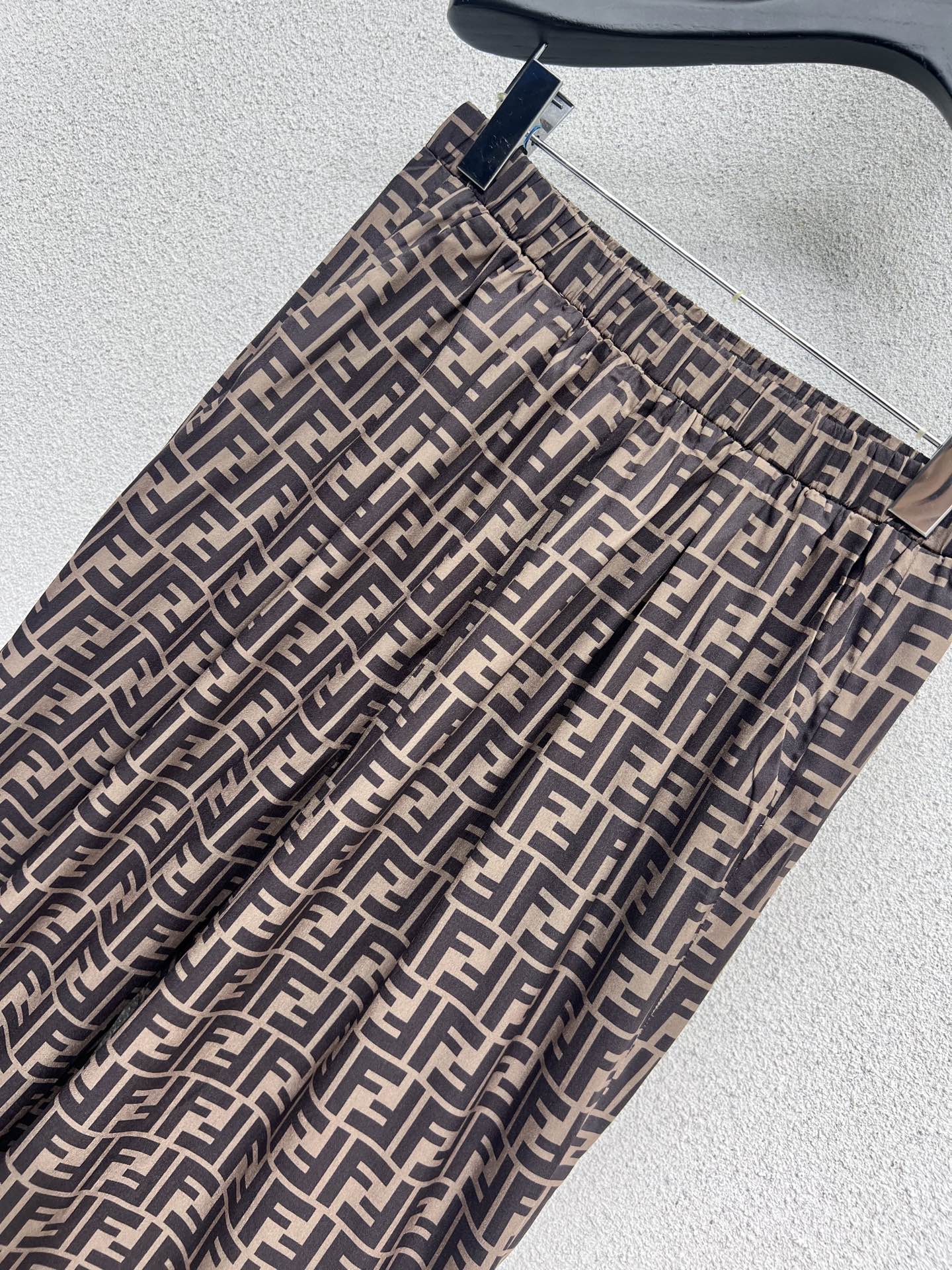 Stylish FF-Coloured Bouquet: Classic Reducing Old-Age Style for Bad-Ass Girls - 图片 5