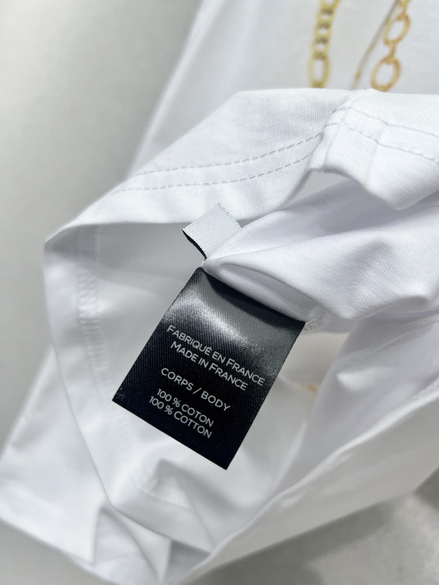 Stylish One-Size-Fits-All Female Outfit with Barman’s Shirts in Bag - 图片 6