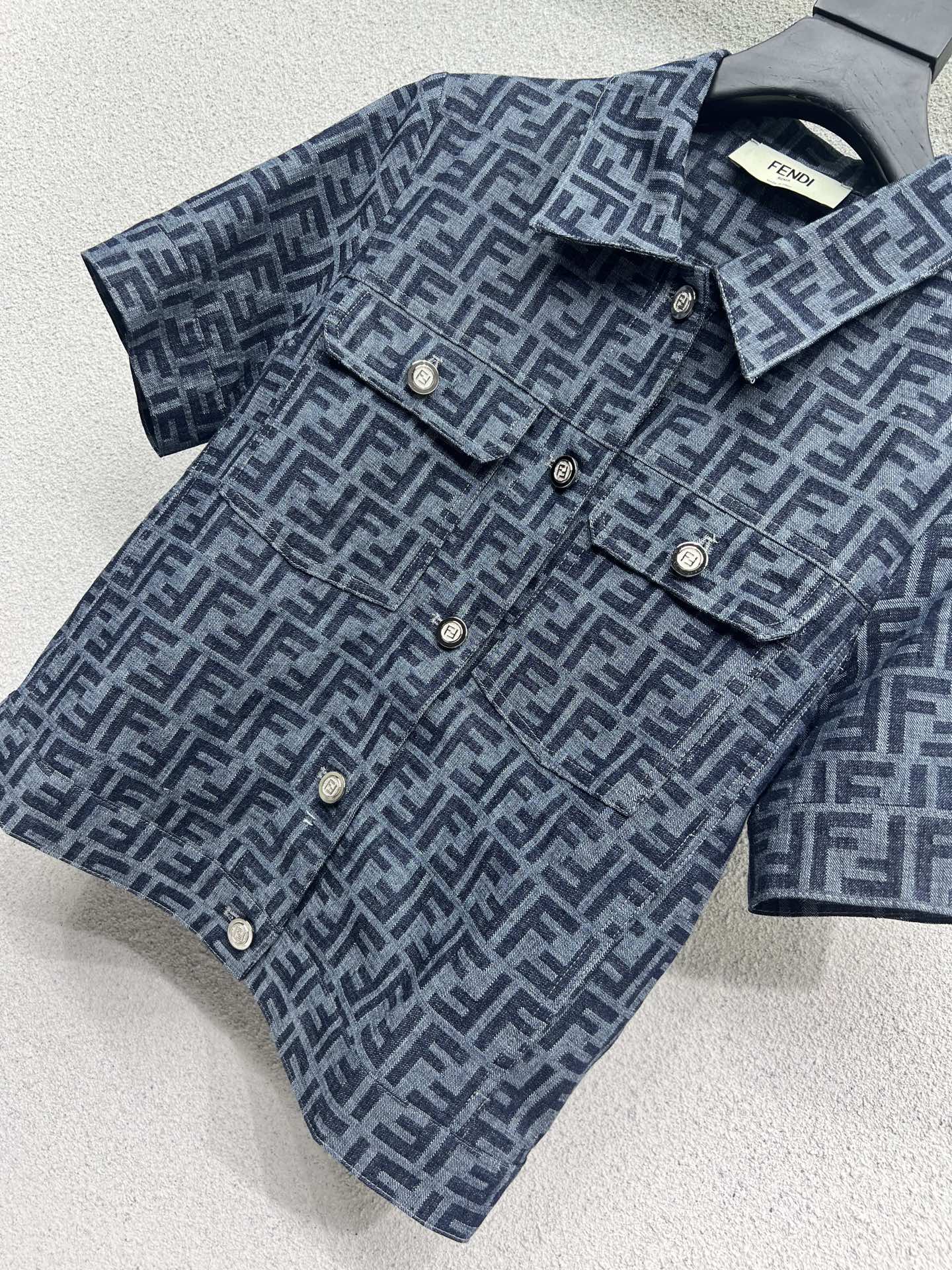 “F.D.F.F.F.’s Classic Old Cowboy Suit: Low-key, Stylish, High-quality, Handsome Design” - 图片 4
