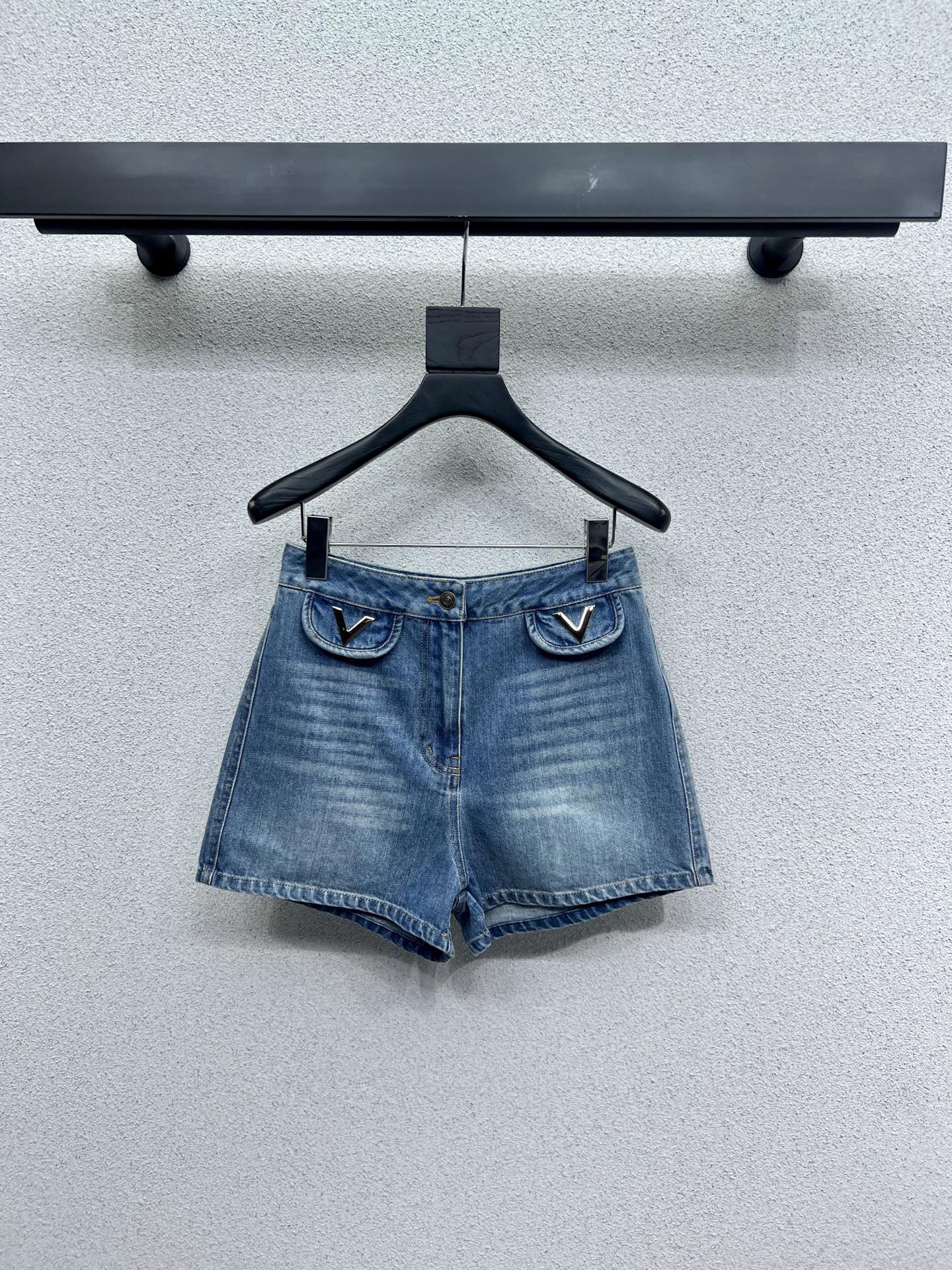 High-Quality Custom-Made Technology by Cheesy Woman P552 for Work Quality and Details - 图片 1