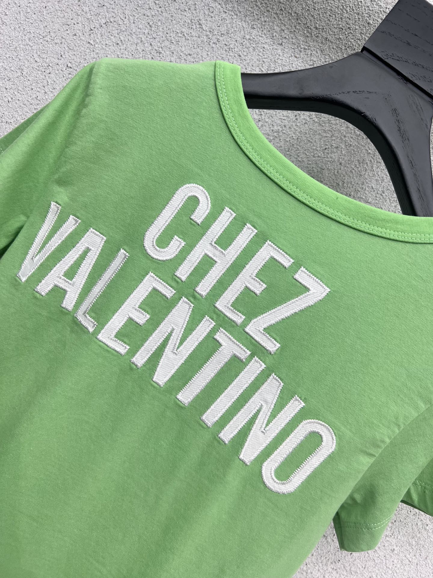 Review: Stylish, Luxurious Walletonau Short-Sleeve T-Shirt for Women – High Quality in Three Colors - 图片 5
