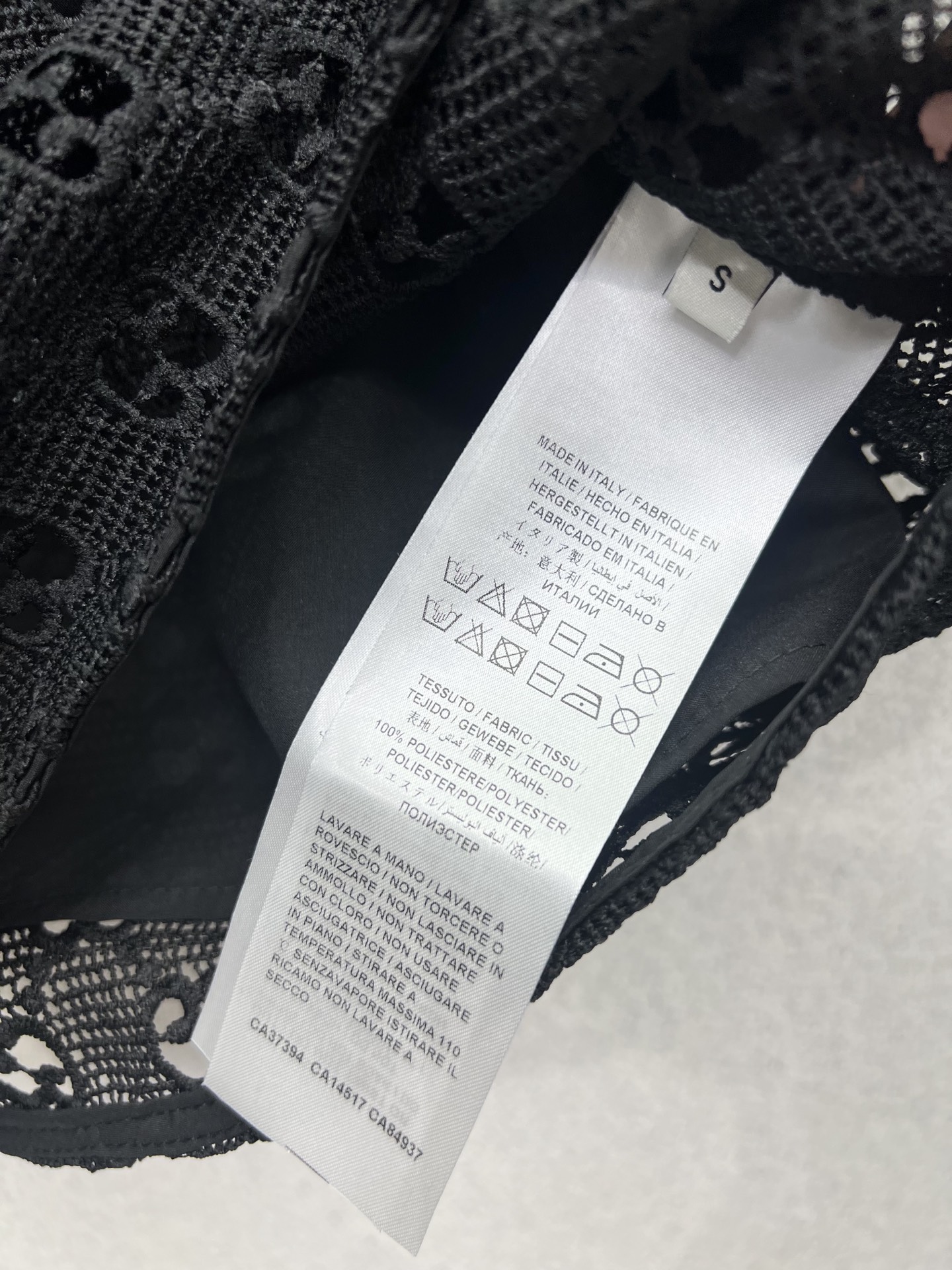 “Original Women’s Suit with Guacamole Packaging: Acoustic Embroidered Design and Acne Accelerator” - 图片 9