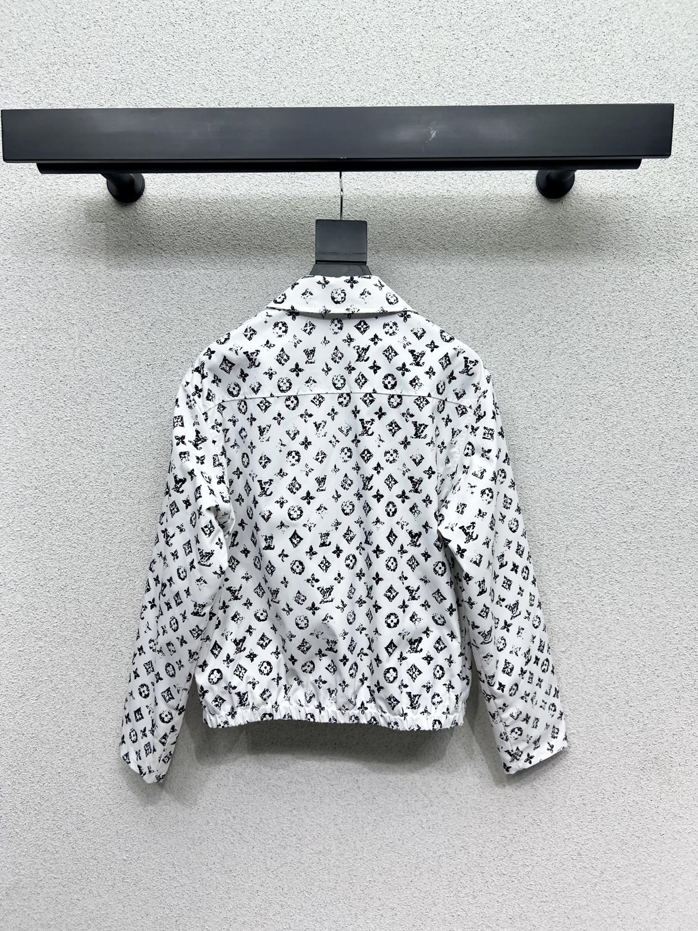 Stylish and High-Quality P621 Originals with Old-Fashioned Jackets - 图片 4
