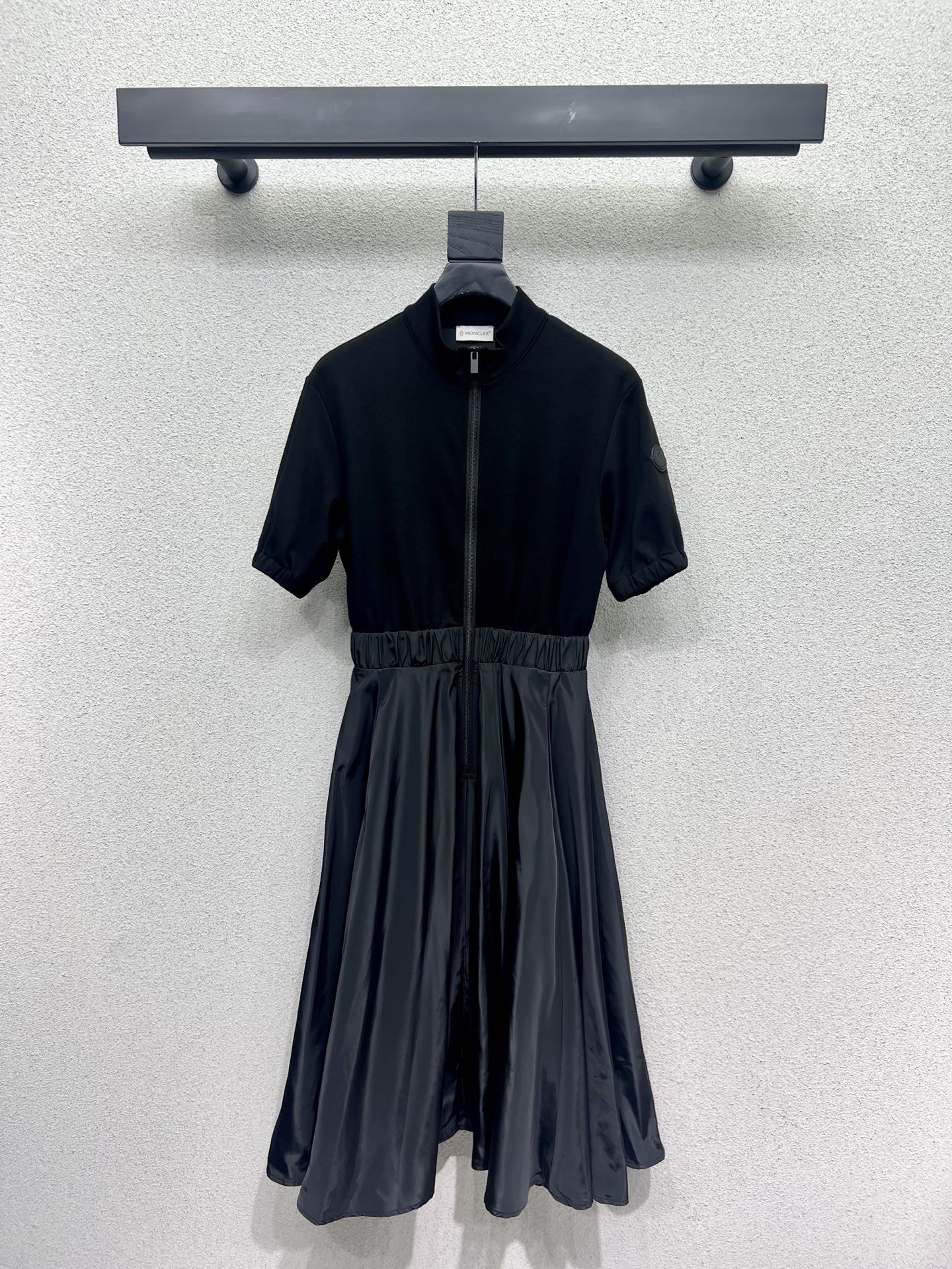 Stylish Short-Sleeved Dress for a Bad-Ass Girl: Classic, Elegant, and High-Quality