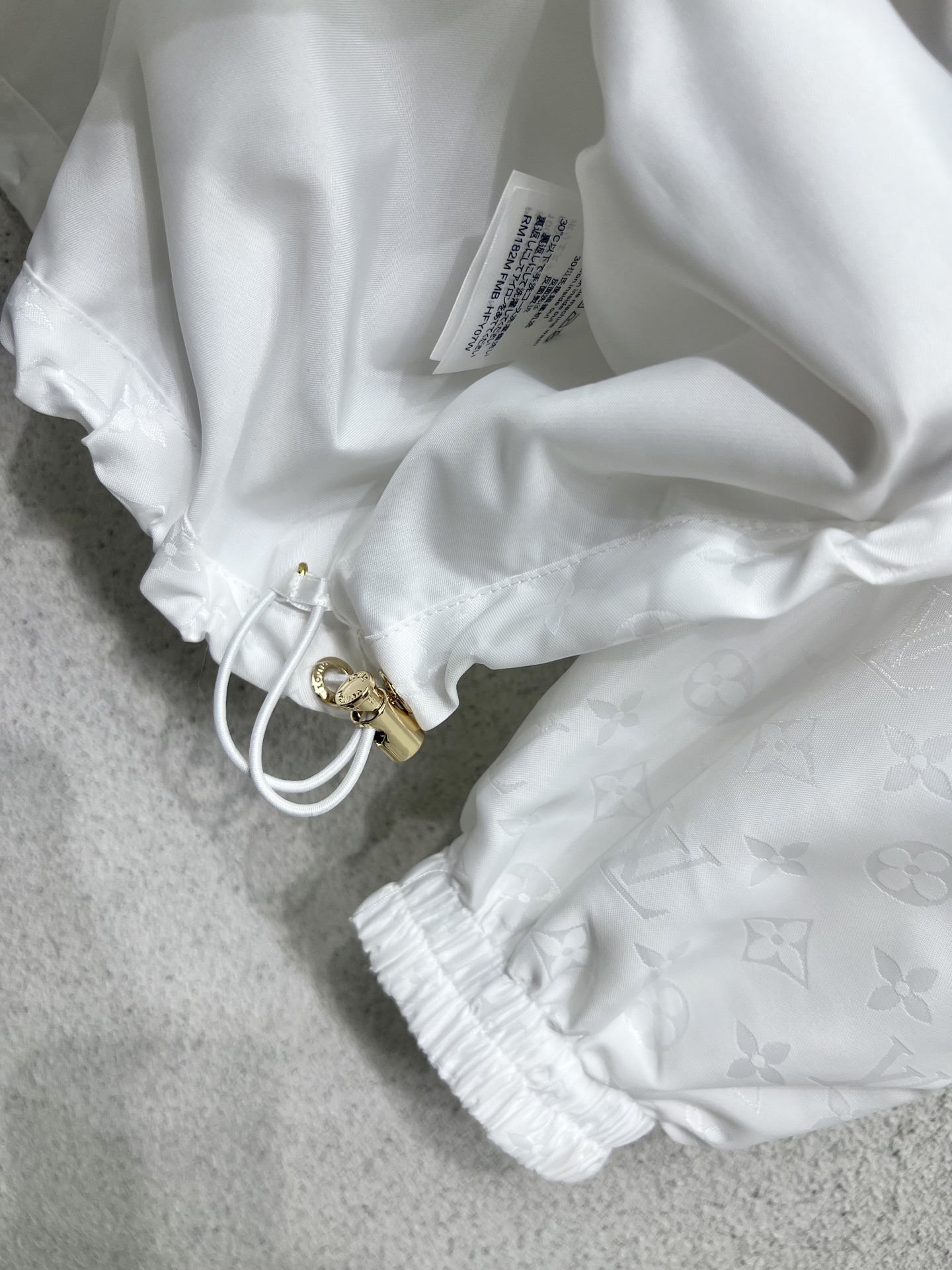 Luxurious Women’s Suit with Classic Flower Hat Coat – High Quality, Size SML - 图片 8
