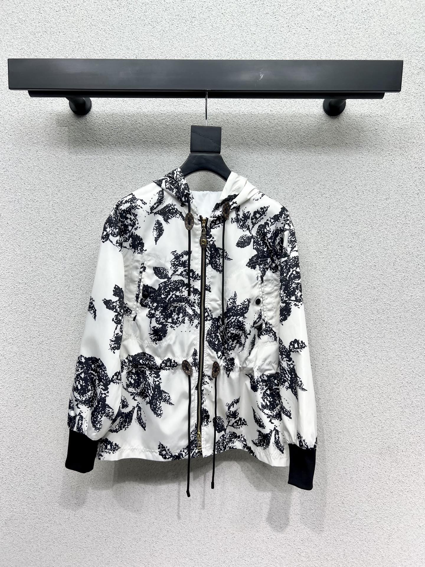 Stylish Zilong Hat Coats and Pants Set for Bold Women: High-Quality, Innovative, and Beautiful - 图片 5
