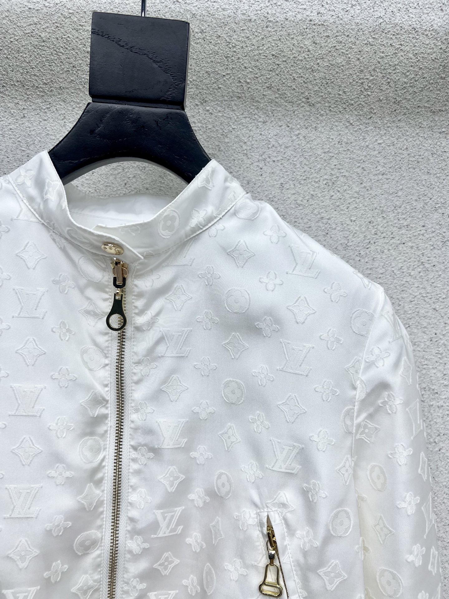 Stylish and Fancy Original Jackets with Classic Bouquets, High Quality and Detailed Work. - 图片 4