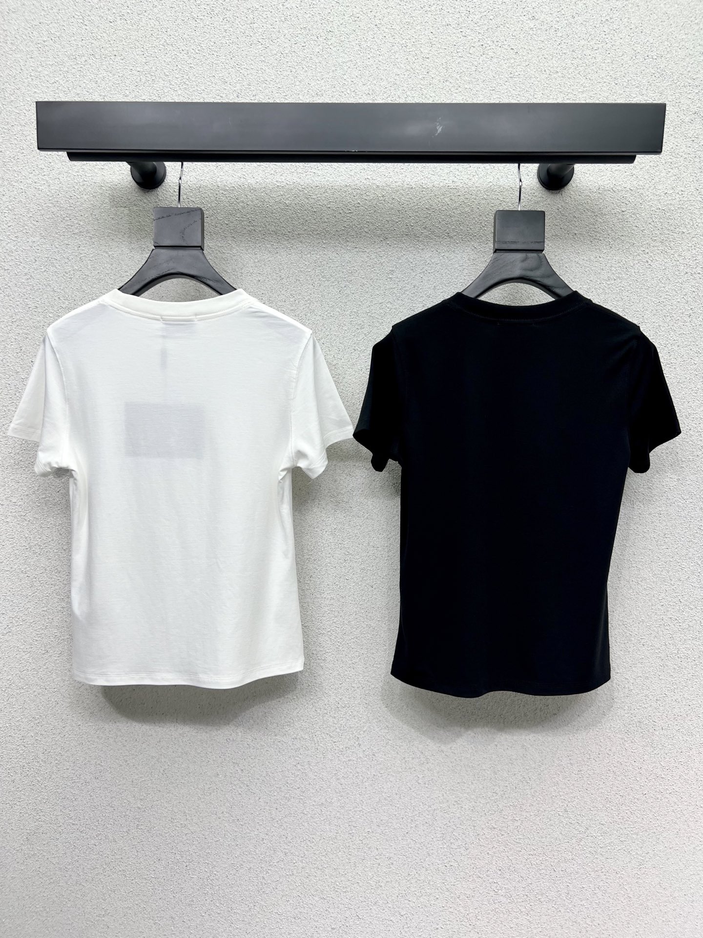 High-Quality One-Size-Fits-All Female Suit: P253 Classic T-Shirt, White, Rich, Beautiful - 图片 8
