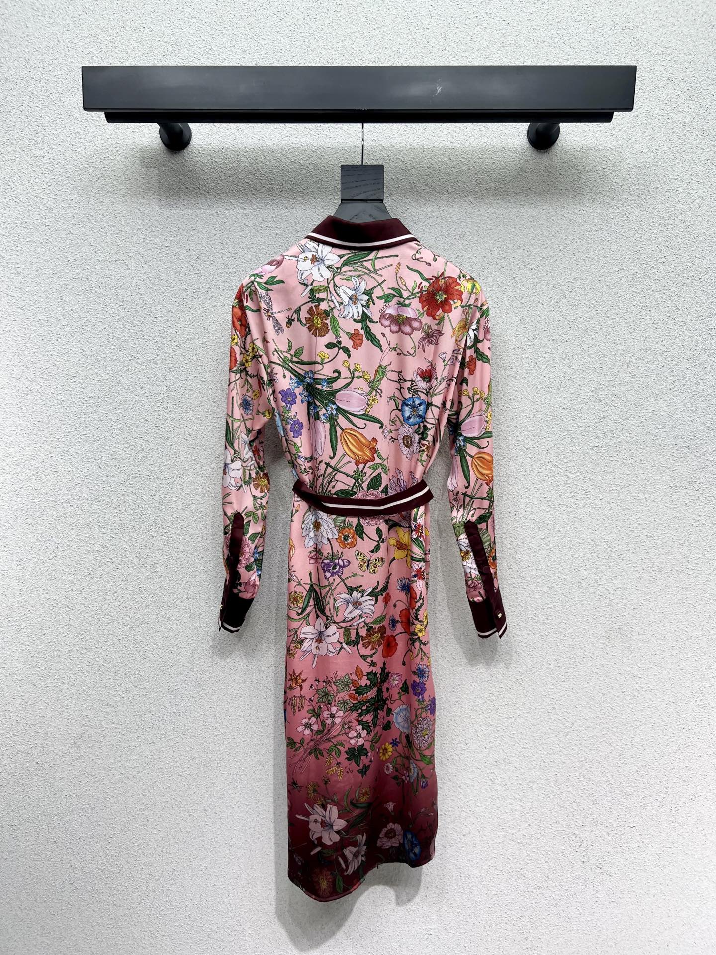 “Zilong G’s Jungle-Printed Dress: Stylish Custom-Made High-Quality Vacation Attire” - 图片 6