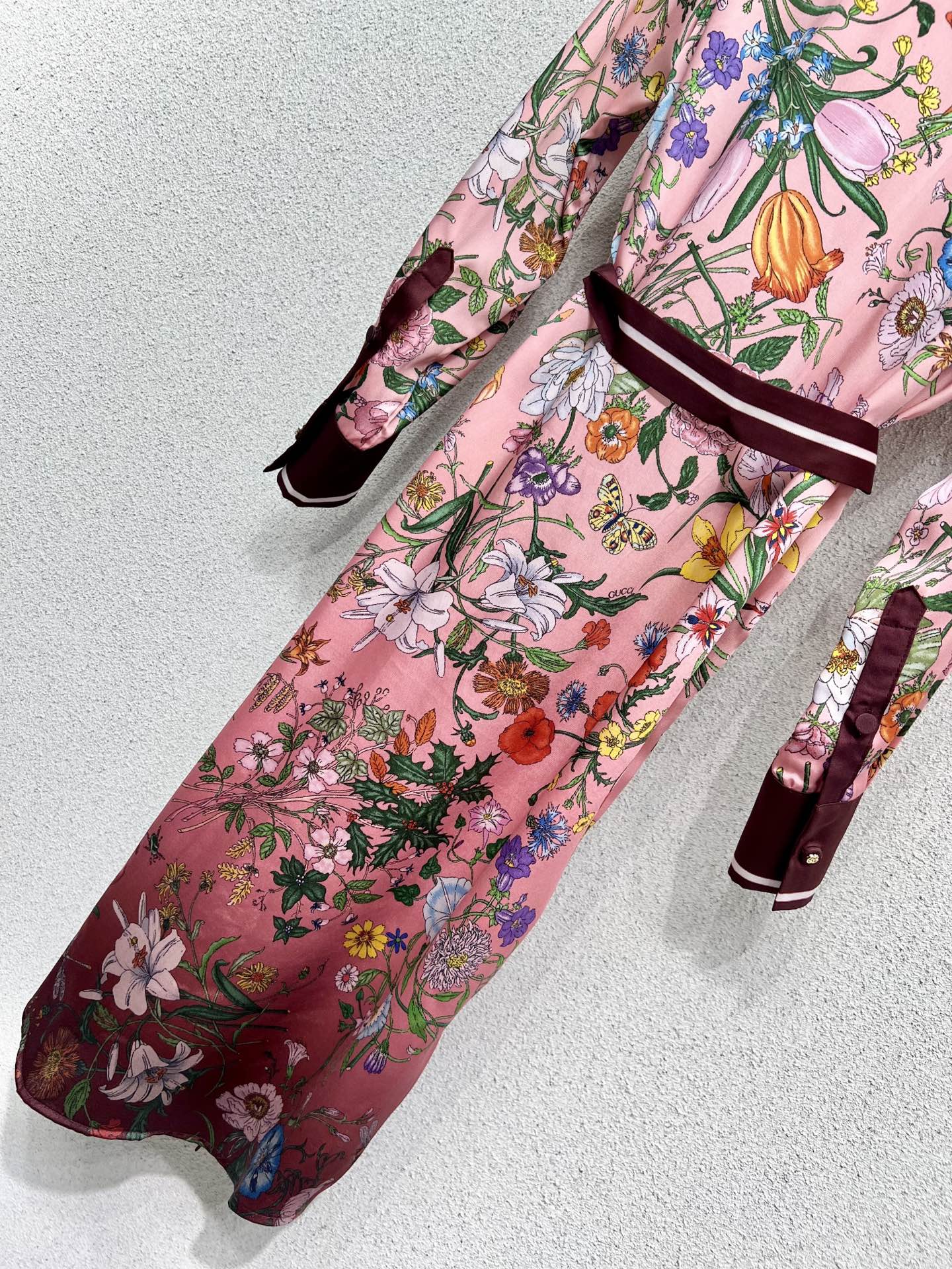 “Zilong G’s Jungle-Printed Dress: Stylish Custom-Made High-Quality Vacation Attire” - 图片 8