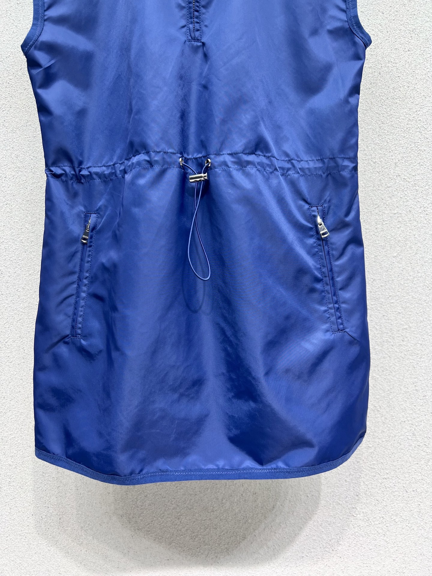 Original Women’s Dress with Nylons, Knickers, and Sports Show Custom Version. - 图片 4