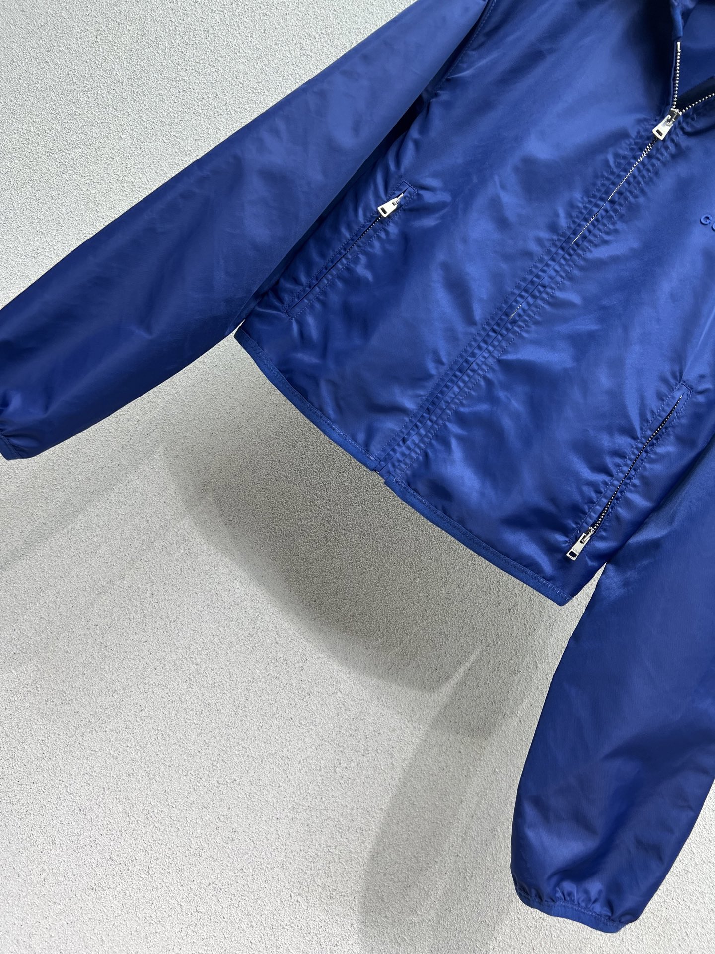 “Stylish American Sports Style Nylon Coats Pack on p720” - 图片 7