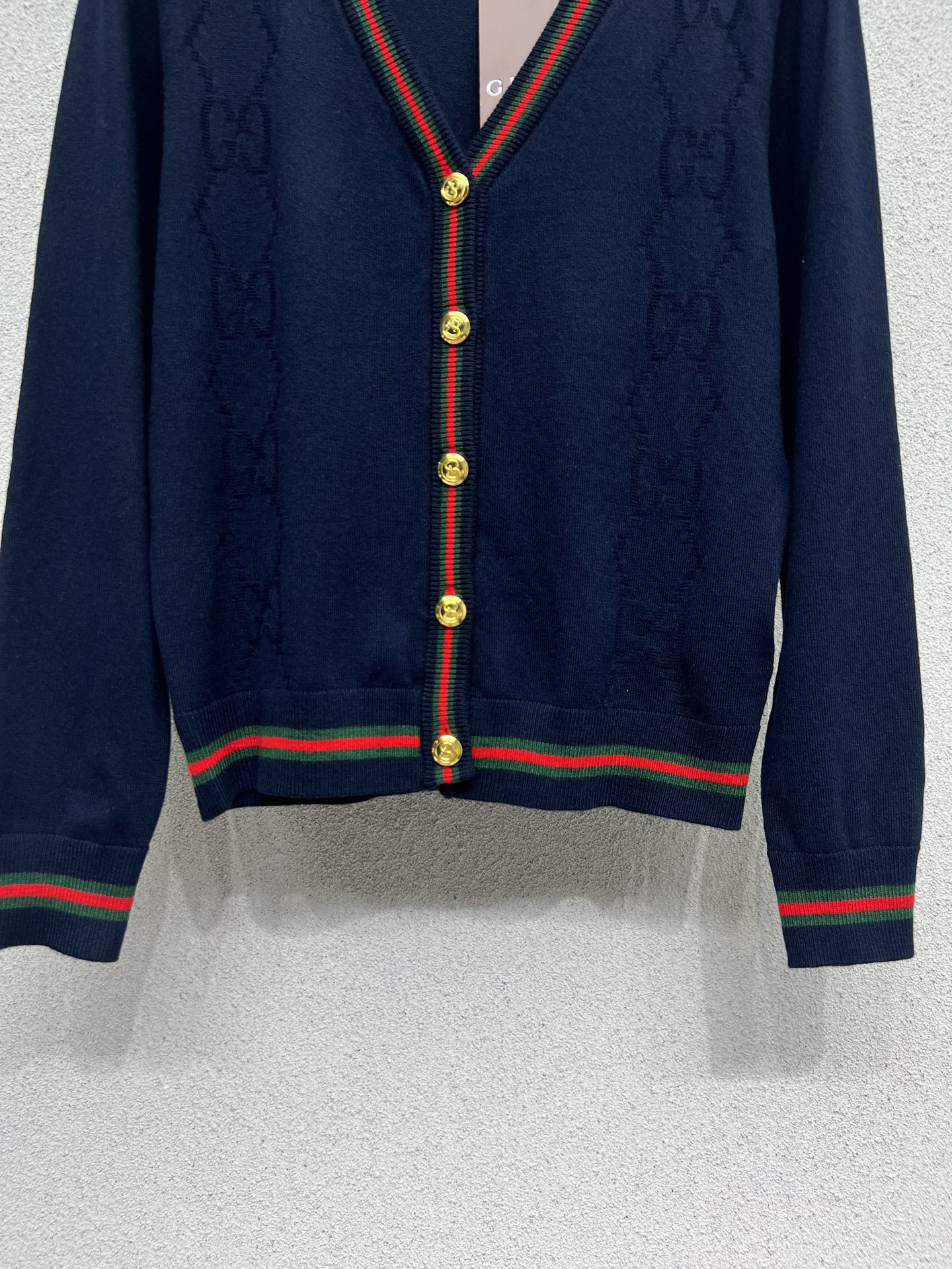 “Stylish 3D Logo Wool Jackets: Classic, Soft, High-Quality Old-Age Reduction for the Fashionable Woman” - 图片 4