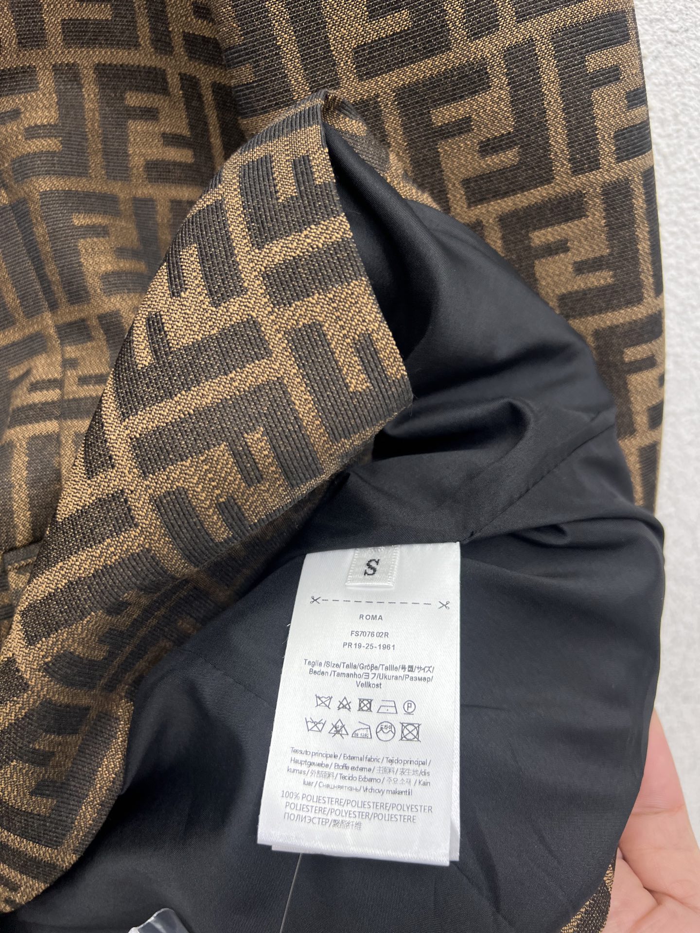 Title: P768 One-Size-Fits-All Female Outfit with FF-Colored Suit Jackets Summary Summary: P768 offers stylish one-size-fits-all female outfit with FF-colored suit jackets - 图片 7