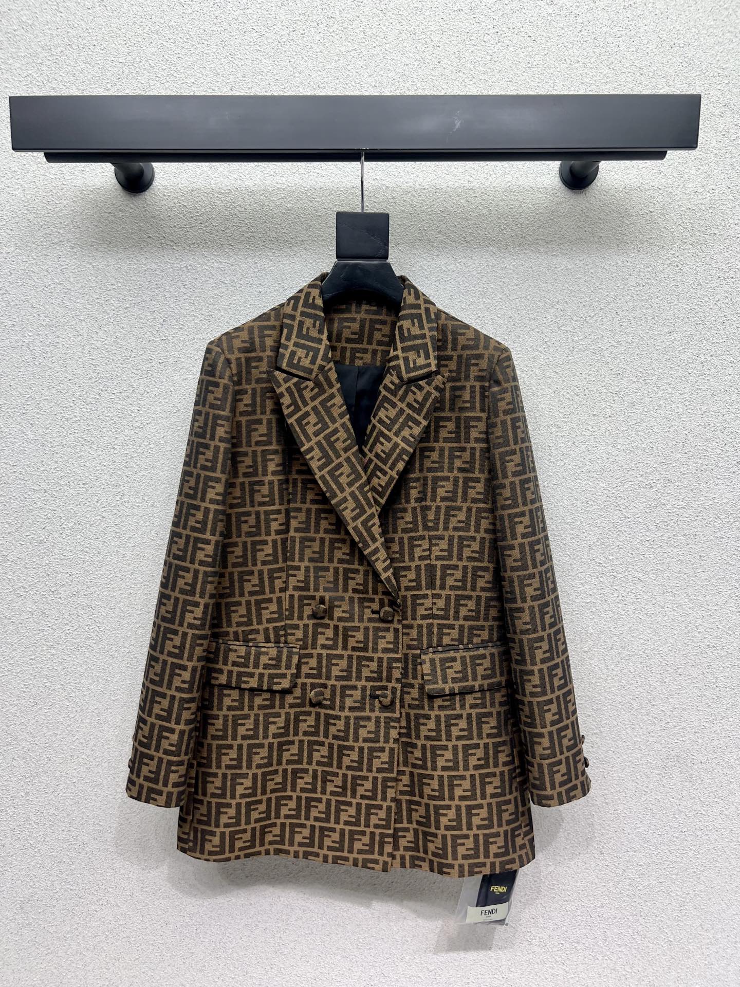 Title: P768 One-Size-Fits-All Female Outfit with FF-Colored Suit Jackets Summary Summary: P768 offers stylish one-size-fits-all female outfit with FF-colored suit jackets - 图片 2