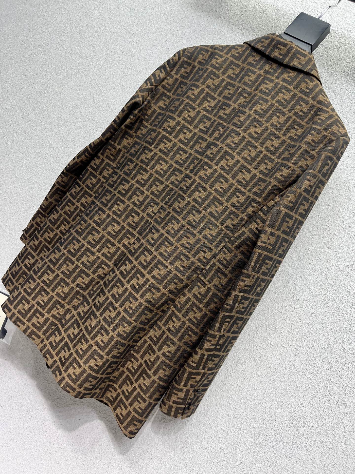 Title: P768 One-Size-Fits-All Female Outfit with FF-Colored Suit Jackets Summary Summary: P768 offers stylish one-size-fits-all female outfit with FF-colored suit jackets - 图片 6