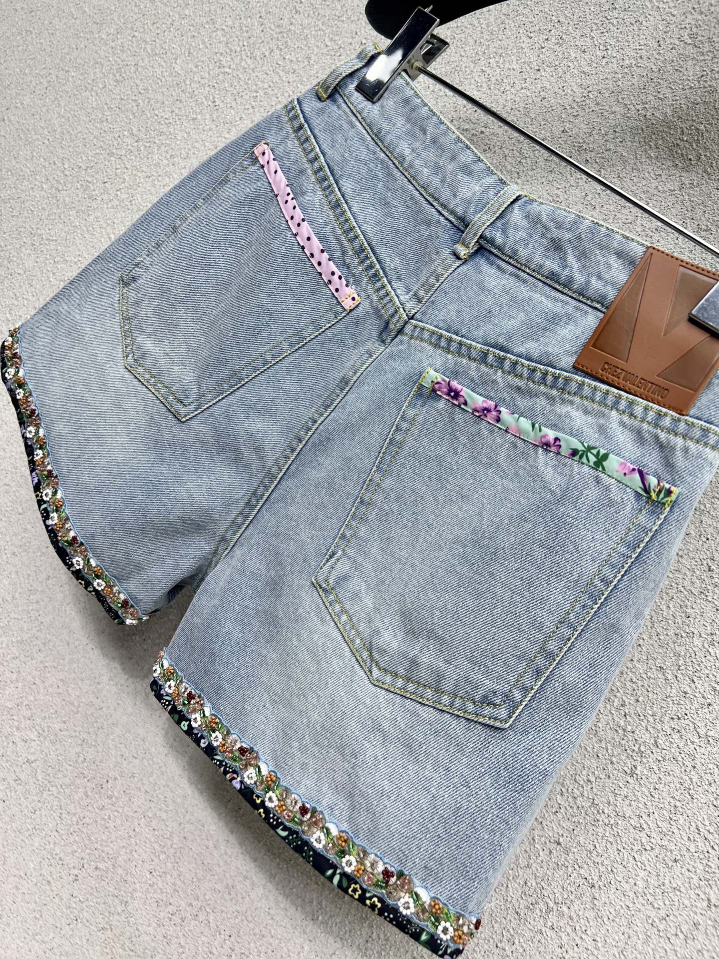 Valentino Heavy Crusade Shorts: High-Quality Cotton Dress with Water Retort and Super-Class Colors - 图片 5