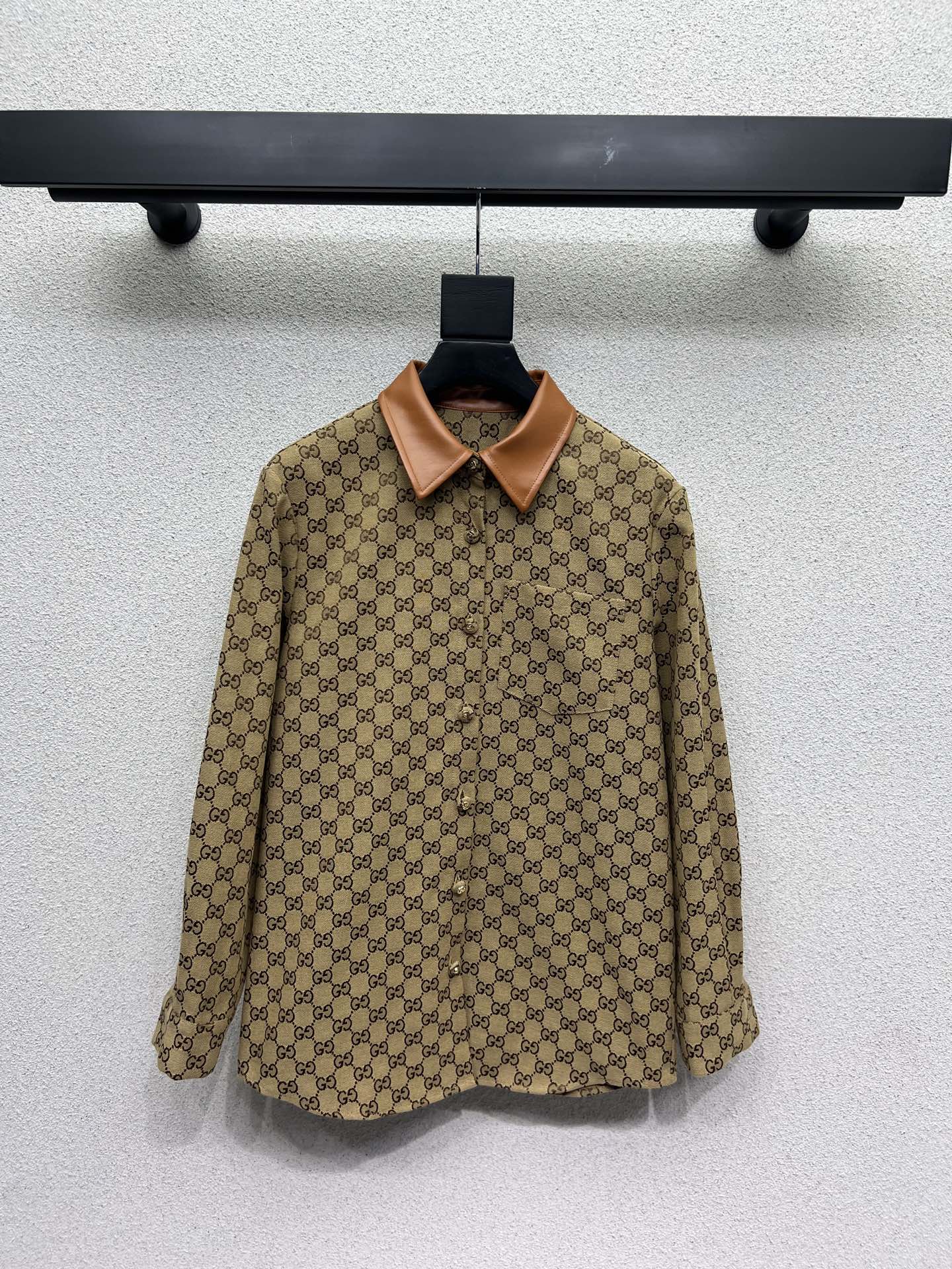 “Advanced Handcrafted P624 Front-Line Female Suit with Classic G Family Dress Shirts” - 图片 5