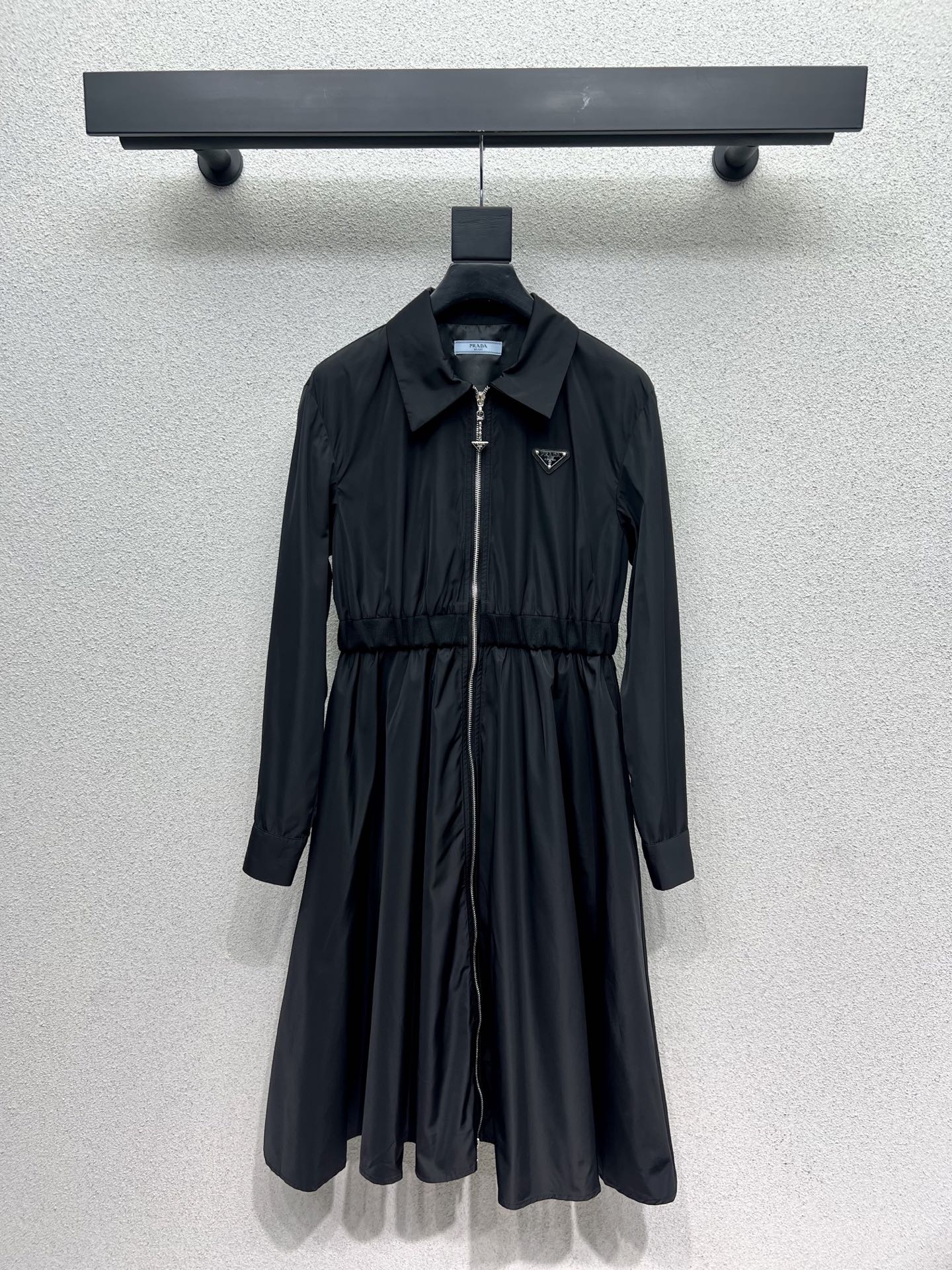 Prada Nylon Dress: Classic Triangle Logo, Sporty & Versatile, Size S-L 2 i1756373239986 2736 0 0
