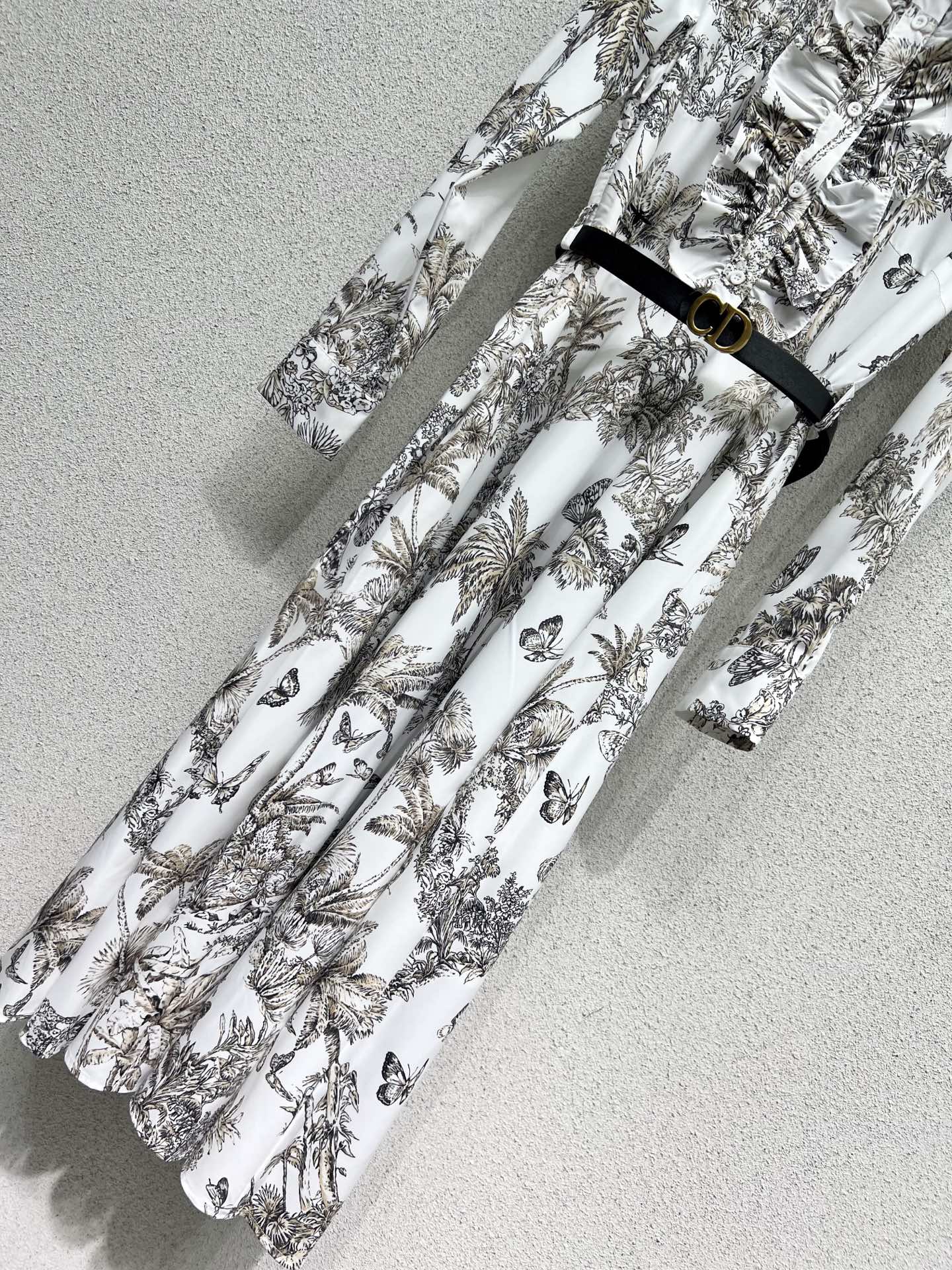 Dior Dress Set with Bee & Butterfly Print, Ruffle Detail & CD Belt 4 i1756690794928 6333 0 3