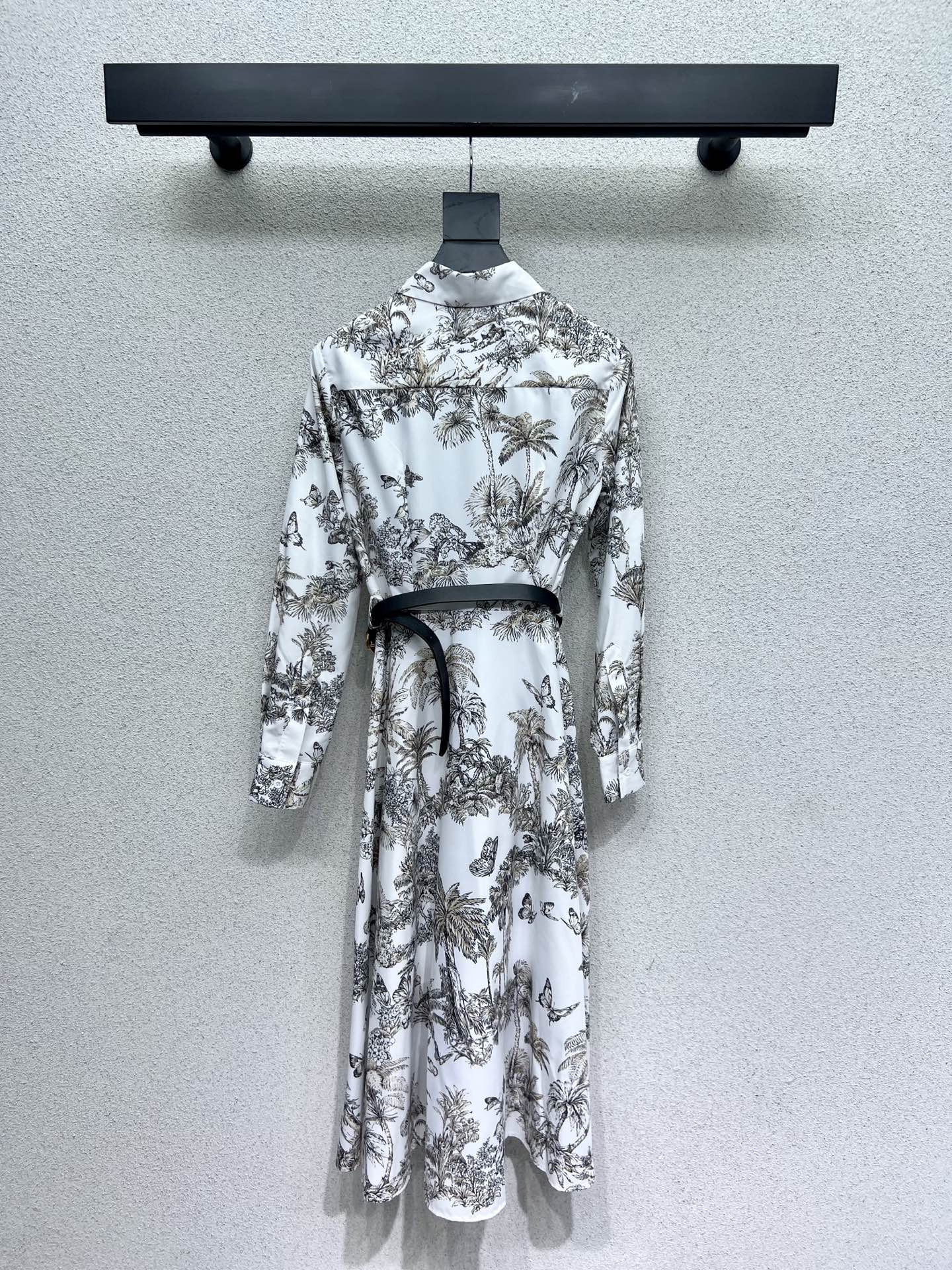 Dior Dress Set with Bee & Butterfly Print, Ruffle Detail & CD Belt 7 i1756690794954 8716 0 6
