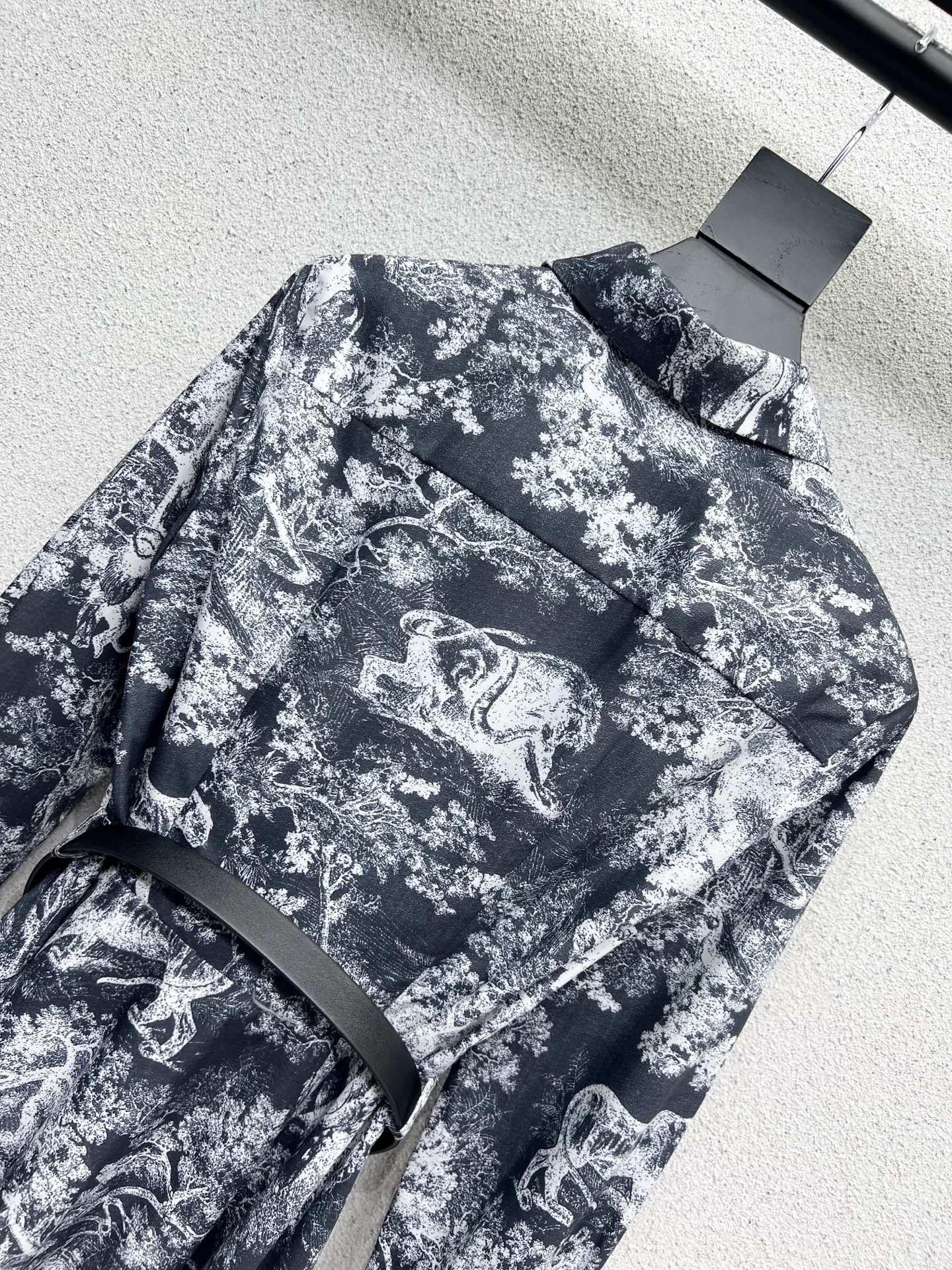 i1756690902235 1998 0 4