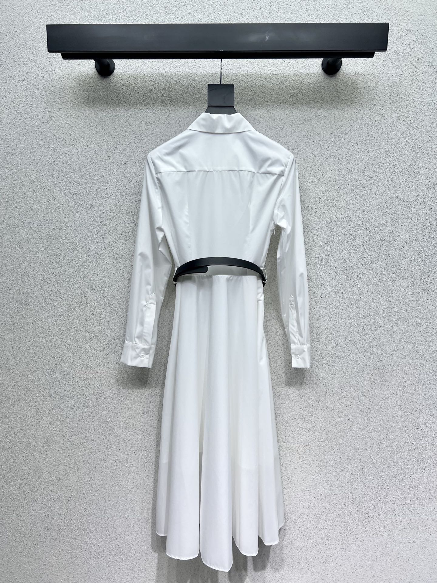 Dior White Midi Dress with Ruffle Details and CD Belt - Classic & Chic 5 i1756691109705 9688 0 4
