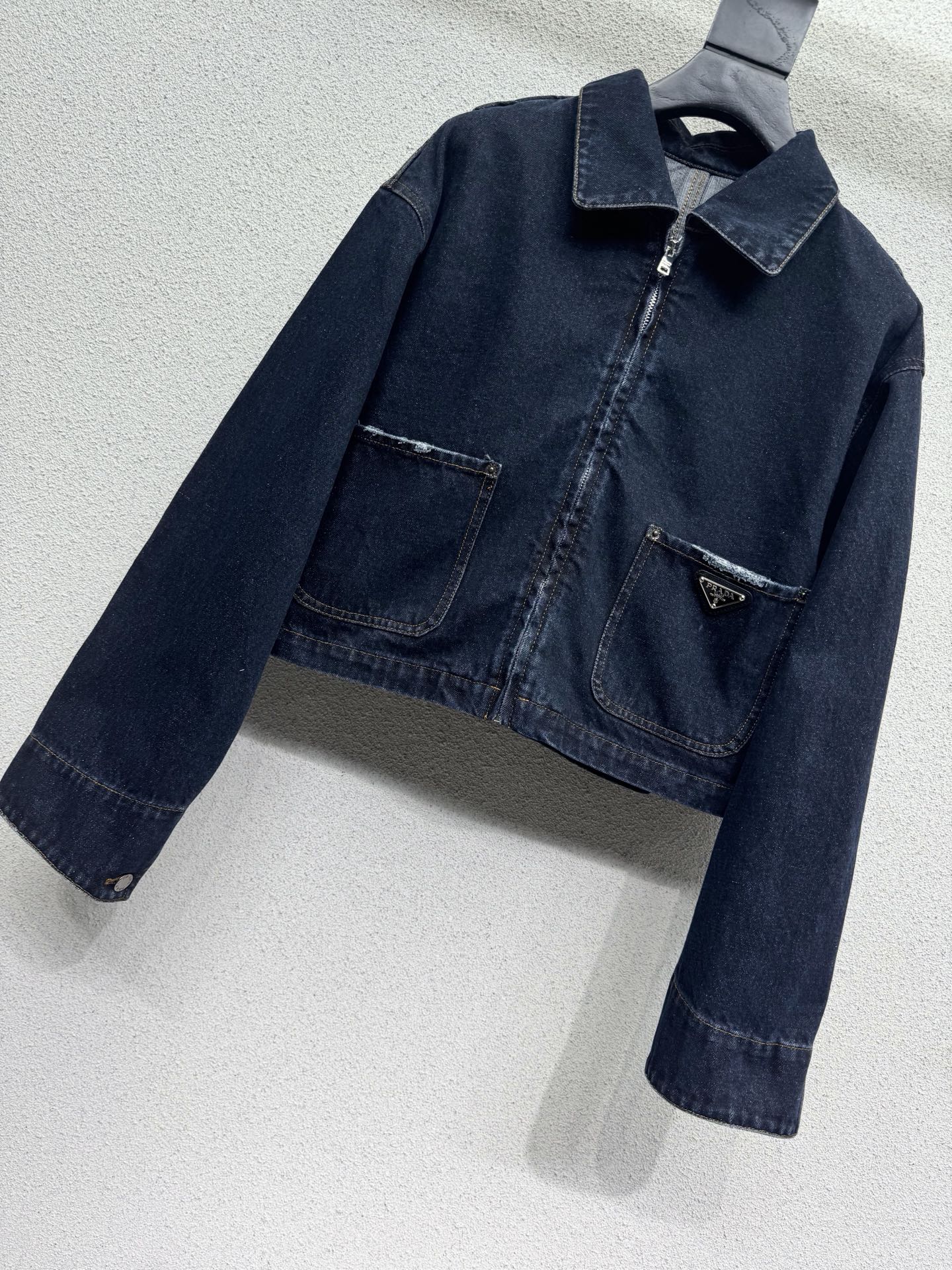 Джинсовая куртка Prada