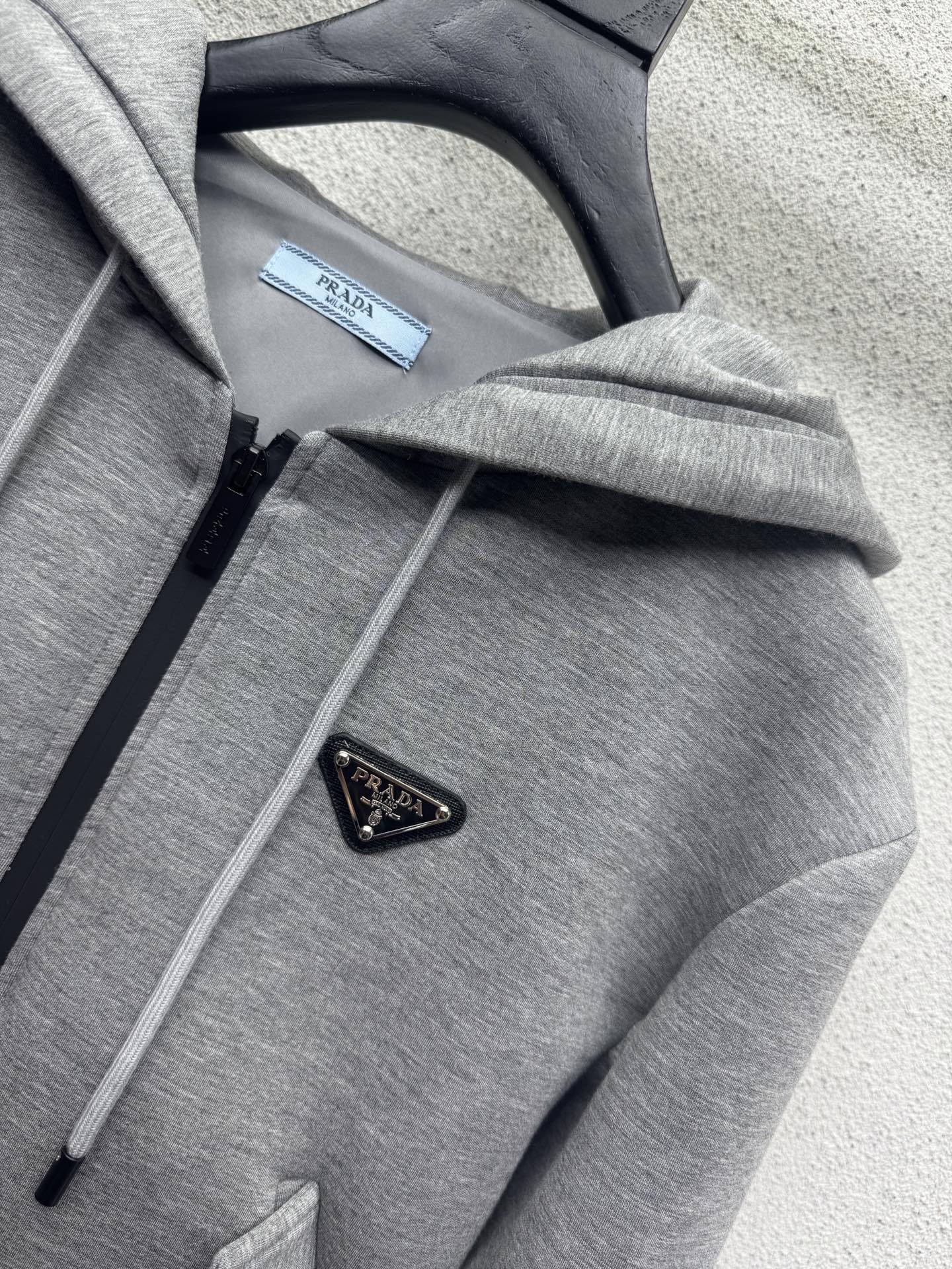 Анорак с капюшоном Prada