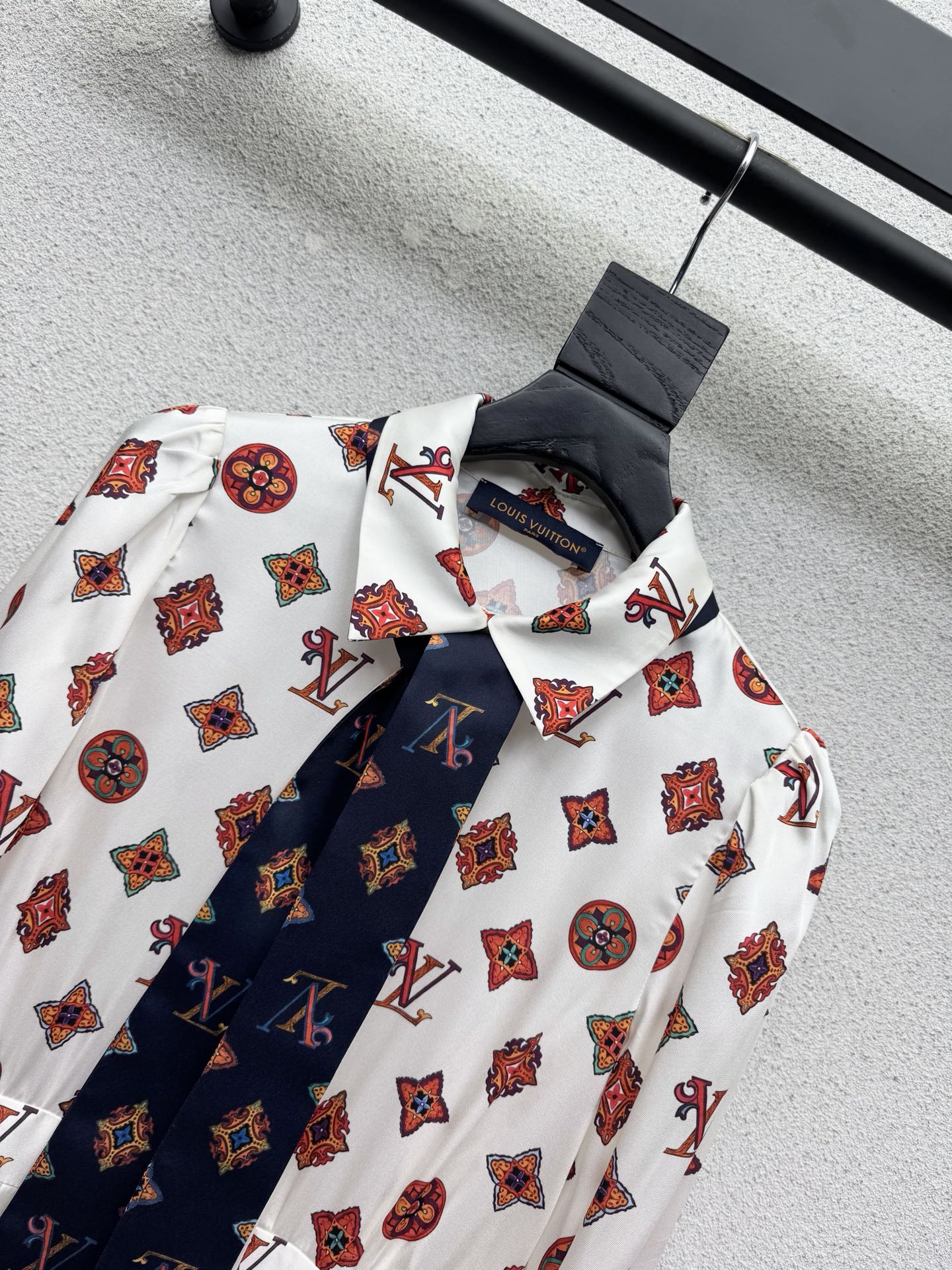 Повседневное платье с принтом Louis Vuitton