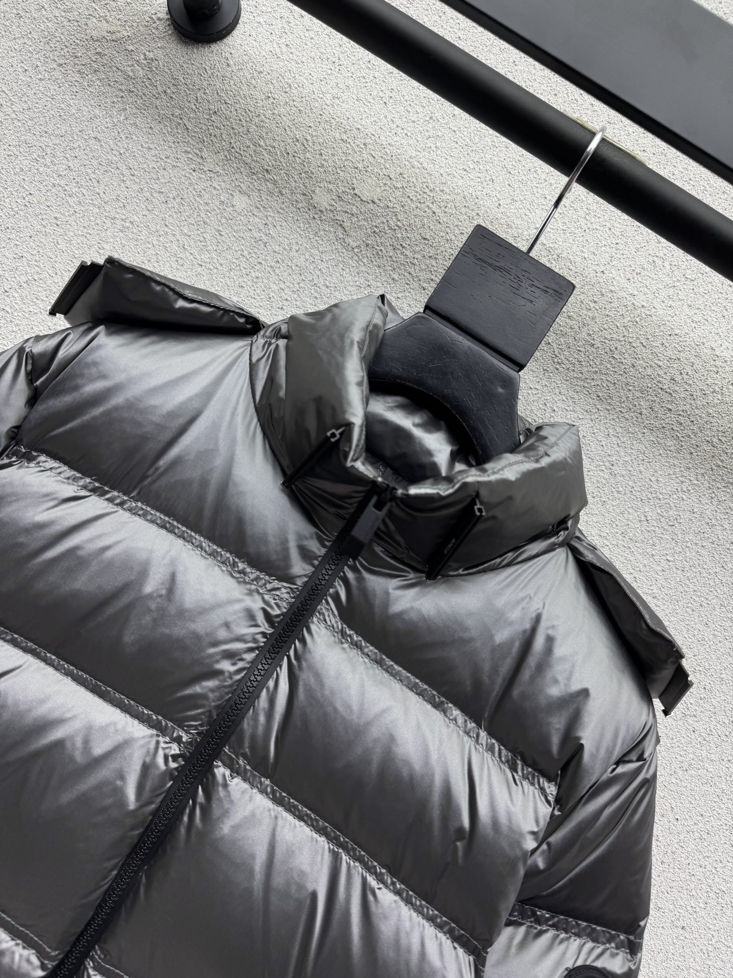 Зимняя куртка-пуховик Moncler