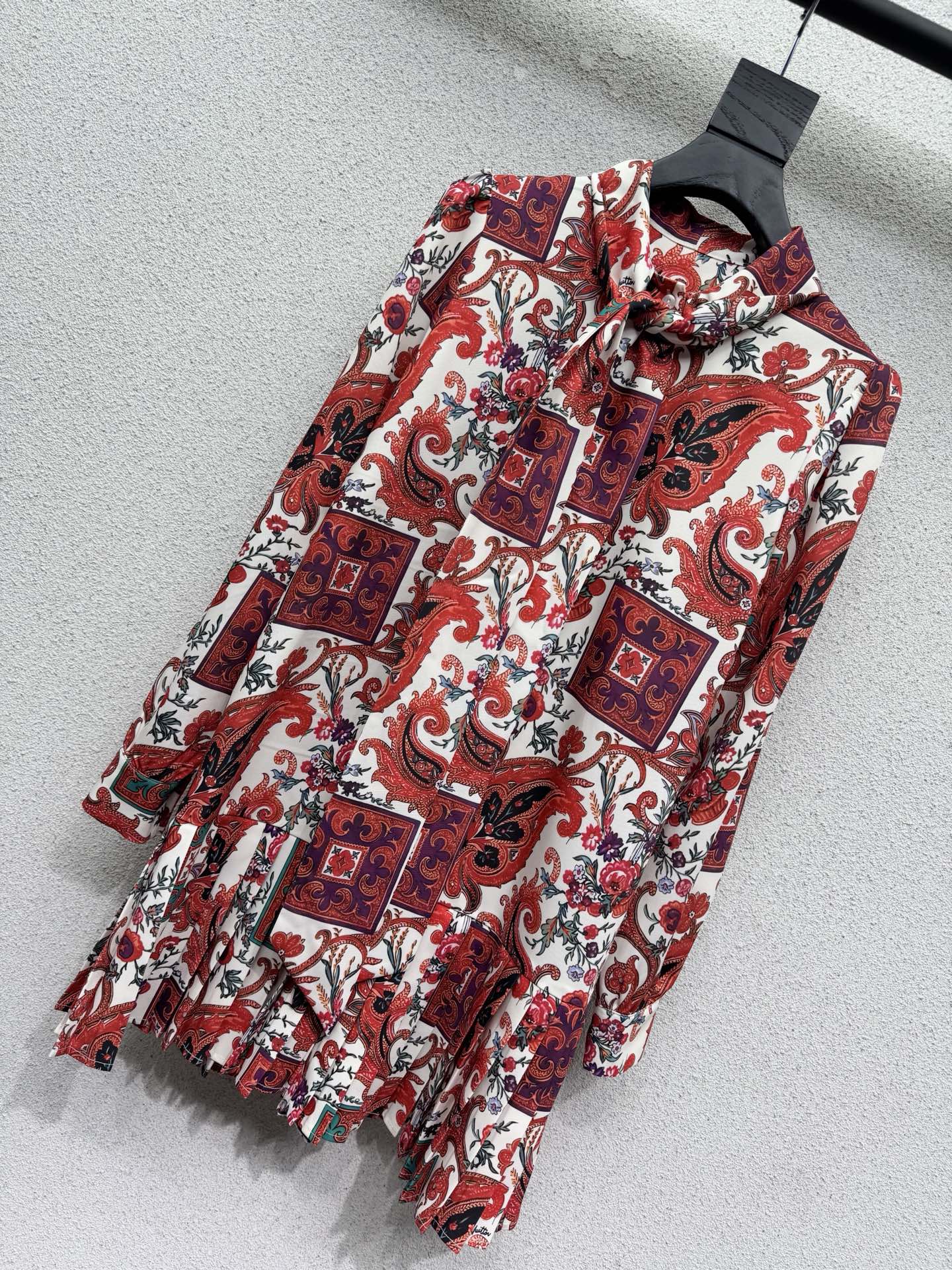 Повседневное платье с принтом Gucci