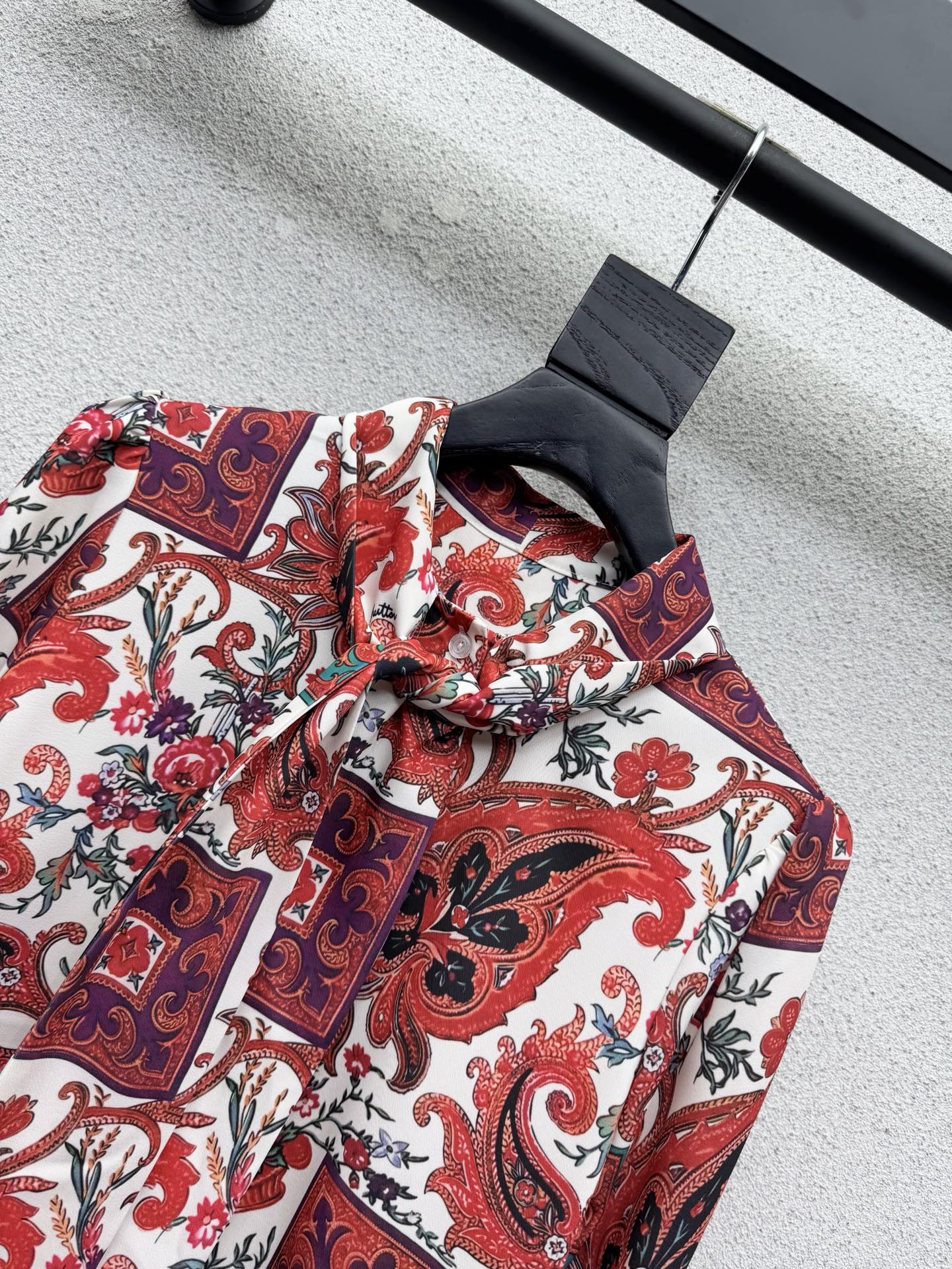 Повседневное платье с принтом Gucci