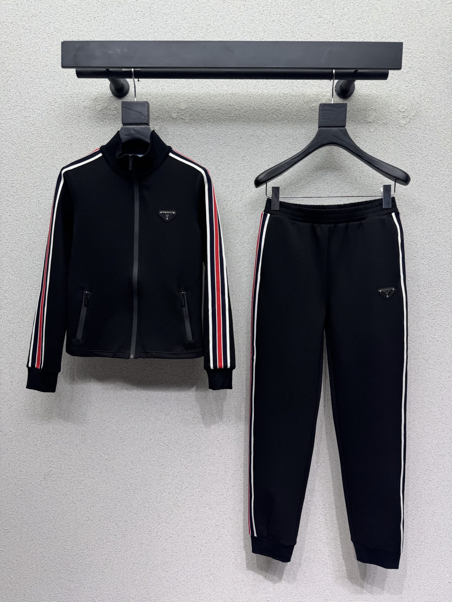Спортивный костюм Prada