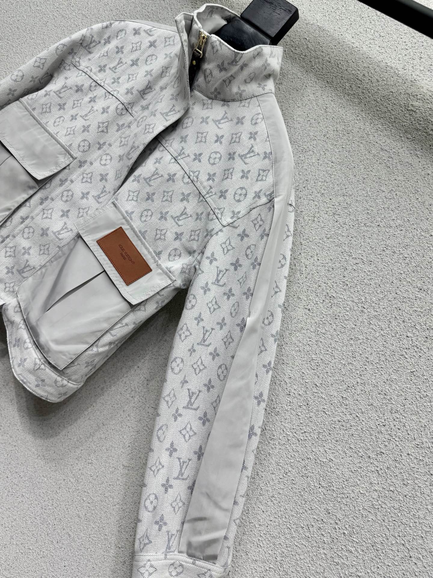 Куртка Louis Vuitton с монограммой