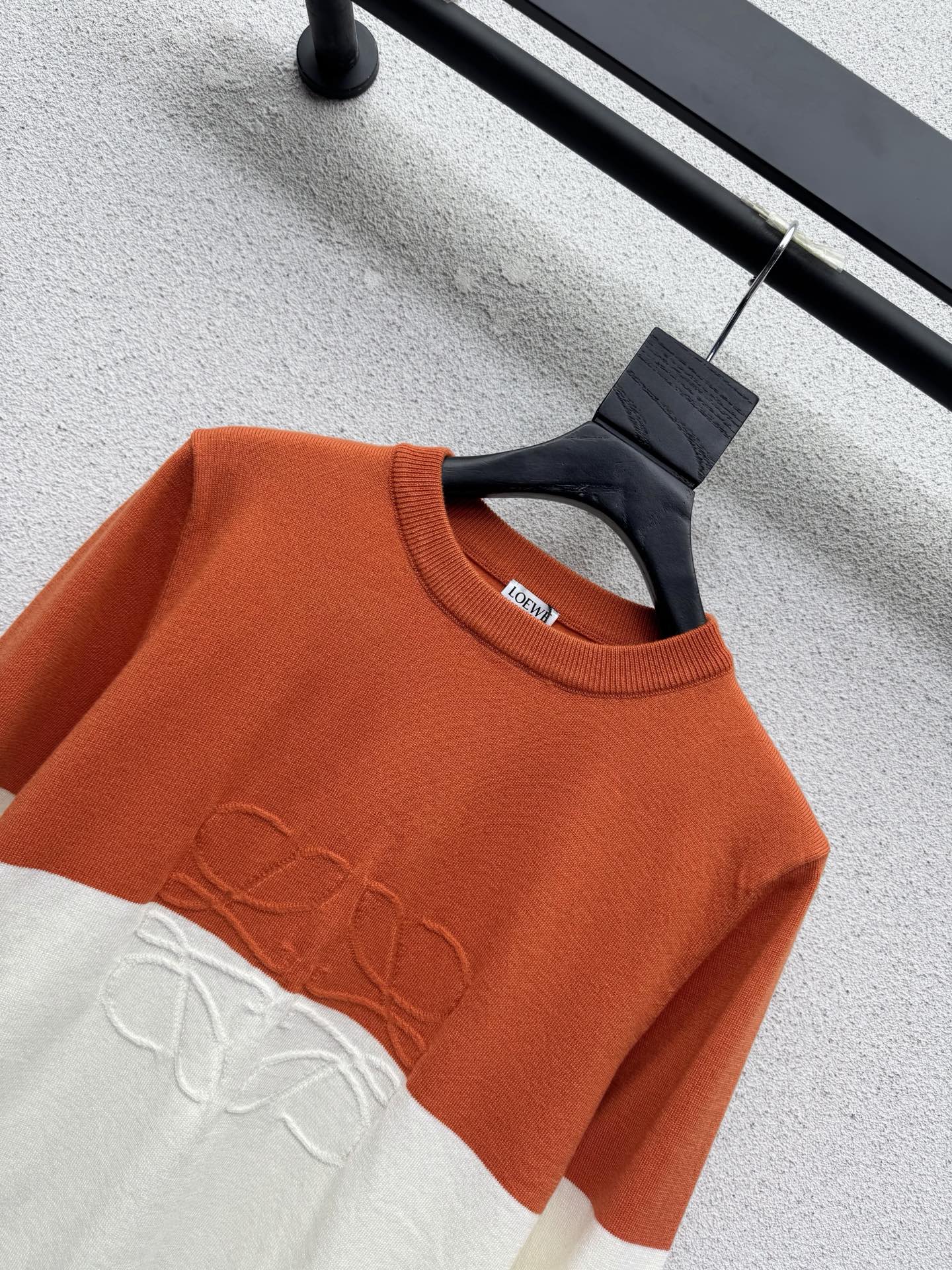 Свитер Loewe