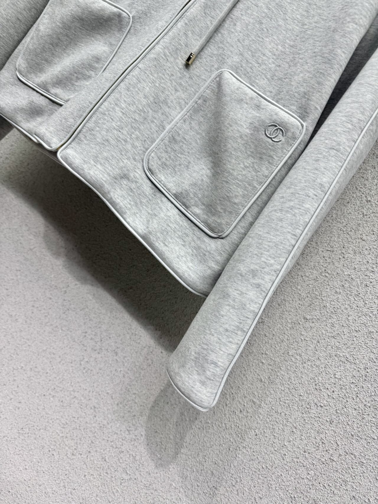 Костюм Chanel