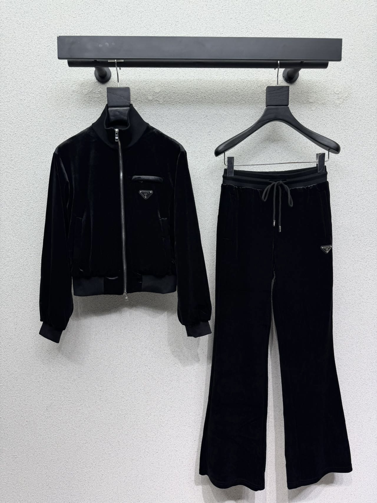 Спортивный костюм Prada