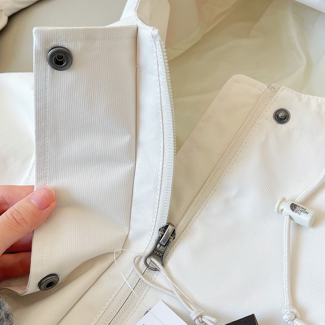 Review: North Face Outdoor Assault Suit, Perfect for 5-1 Holidays, Size S-XL - 图片 9