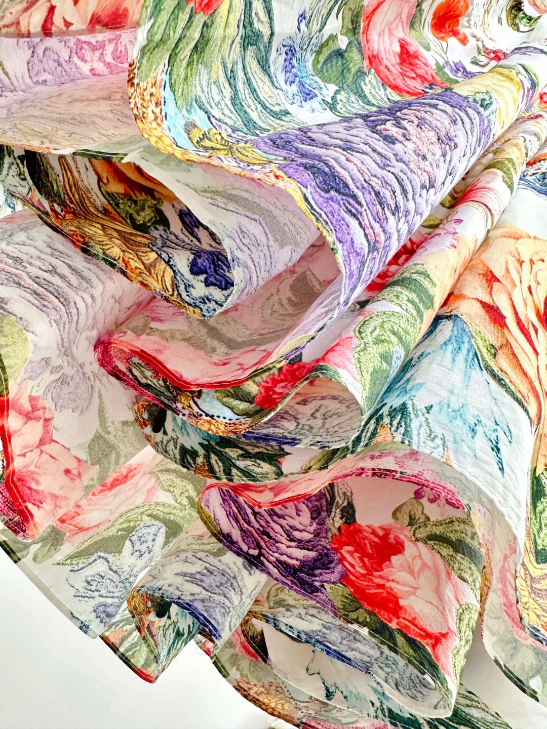 “Camilla Dress: Cotton Fabric, V-Collar, Elastic Wrinkles, Crystal Hottips. #F2281” - 图片 5