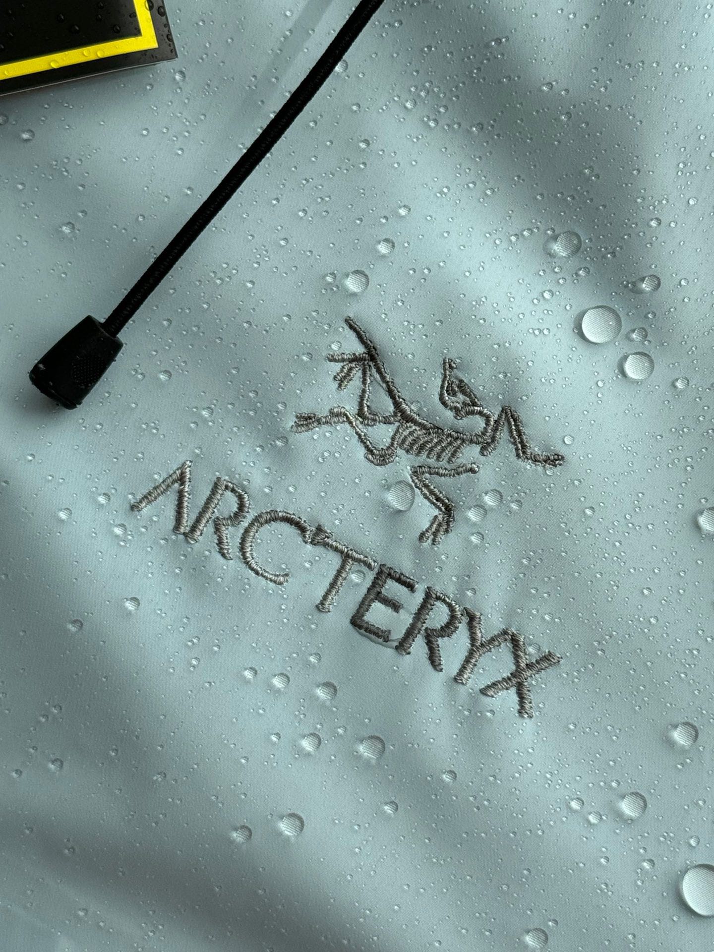 ARC’TERYX Scrambling Jacket: Ultimate Windproof & Waterproof Outdoor Gear - 图片 9