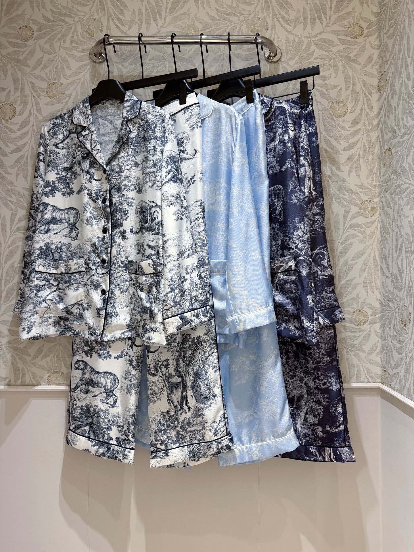 Enhancing Quality of Life Through Furniture and Pajamas: Expressing Love for Life. - 图片 4